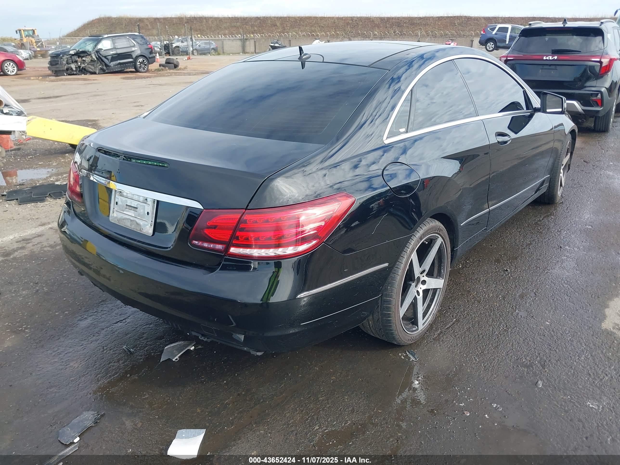 MERCEDES-BENZ E image 4