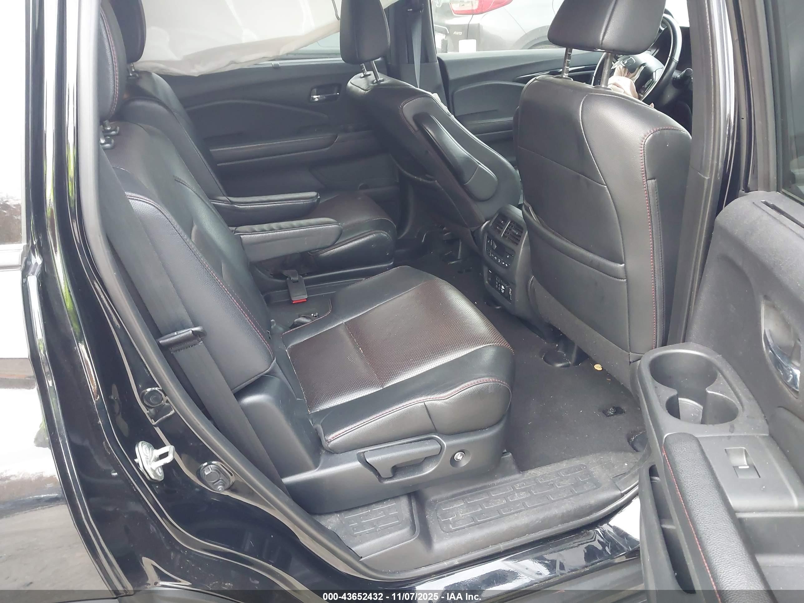 HONDA PILOT image 8
