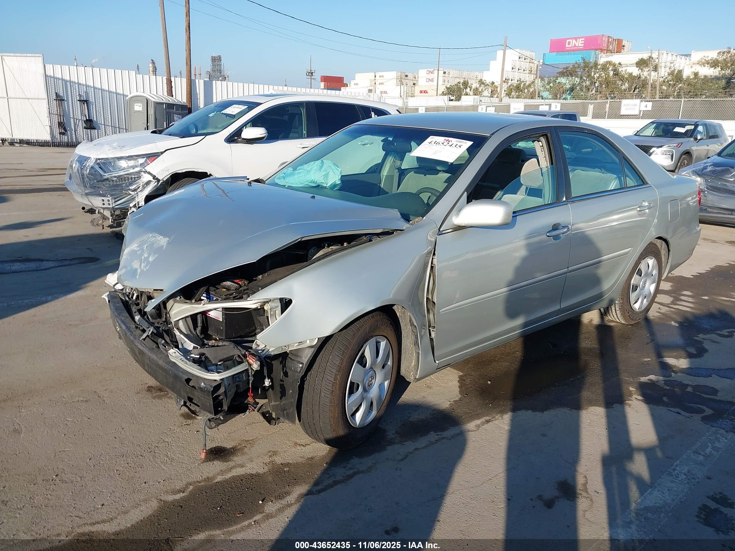 TOYOTA CAMRY image 2