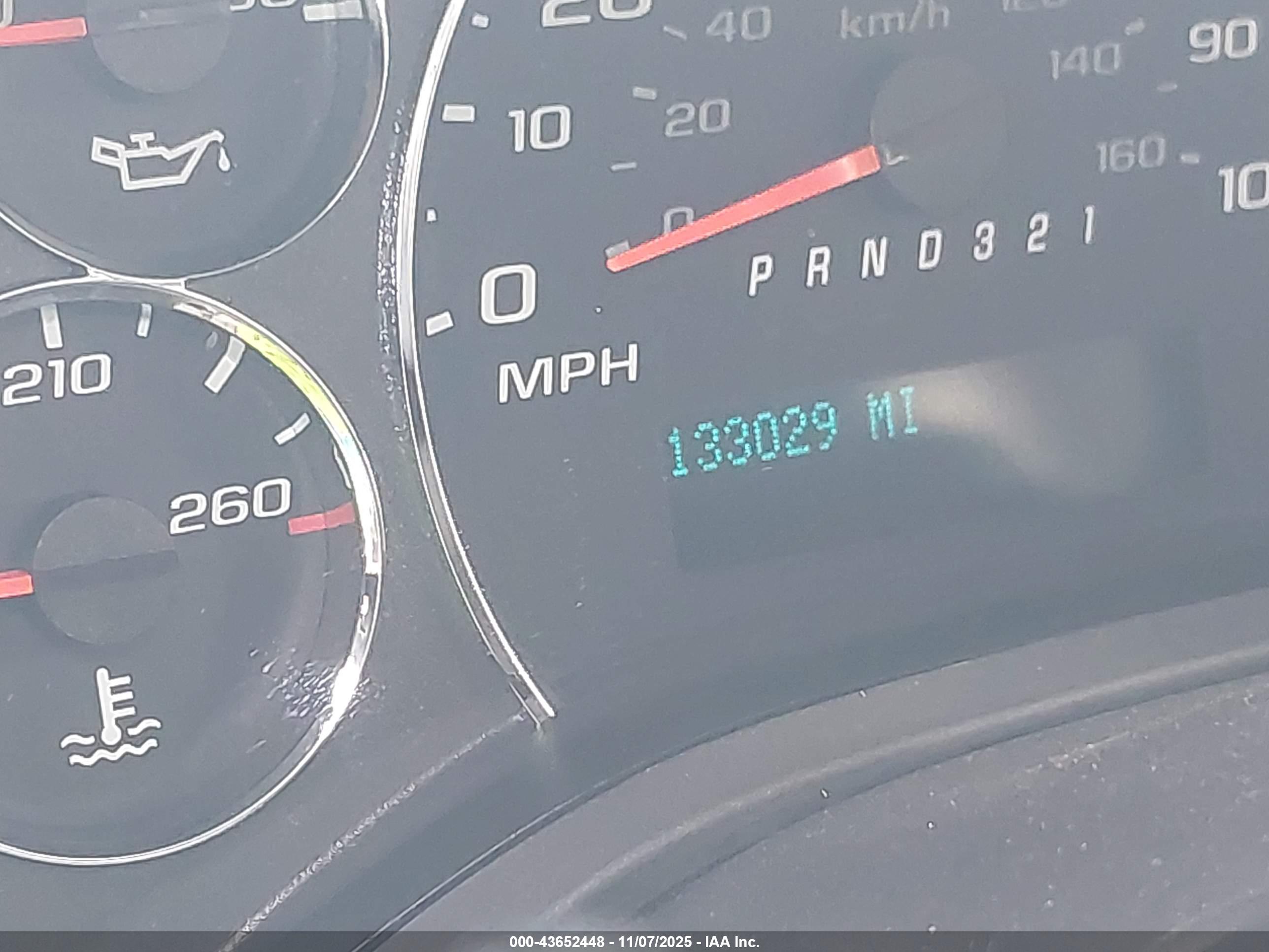 CHEVROLET EXPRESS image 7