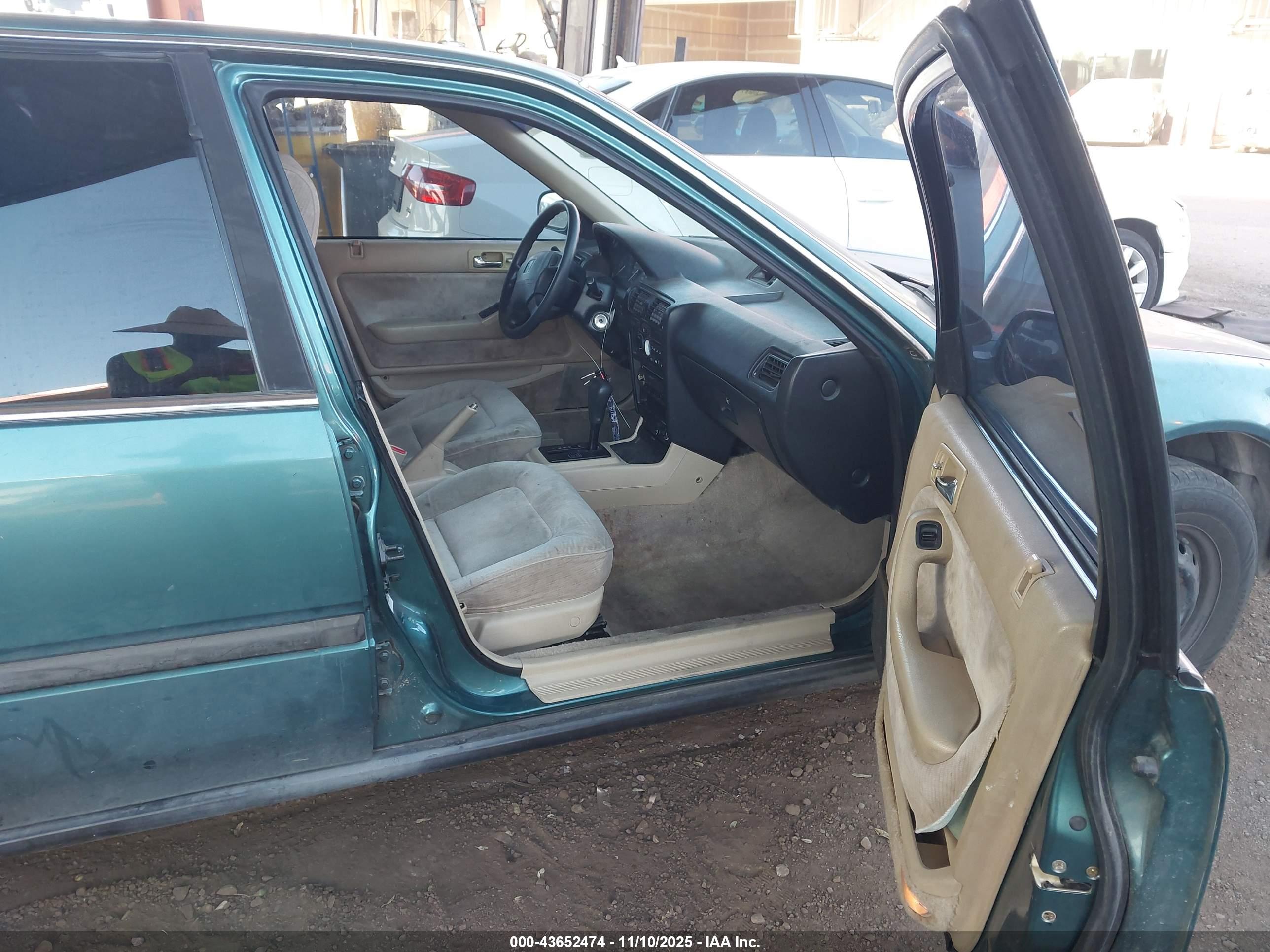 HONDA ACCORD image 5