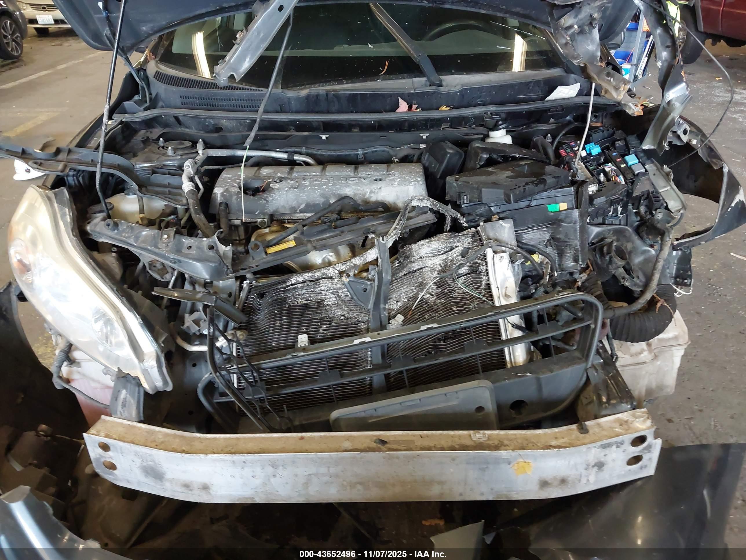 TOYOTA MATRIX image 10