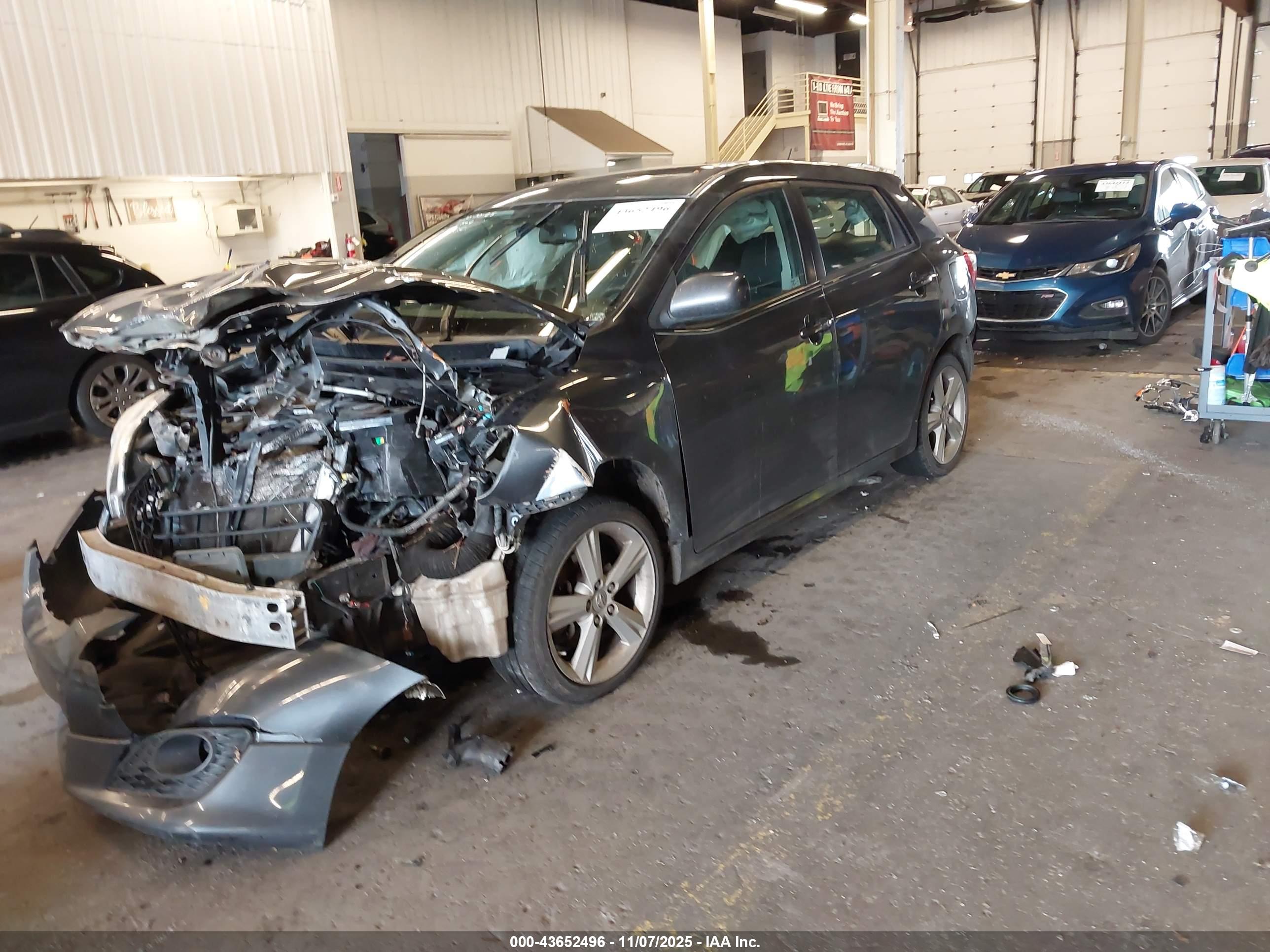 TOYOTA MATRIX image 2