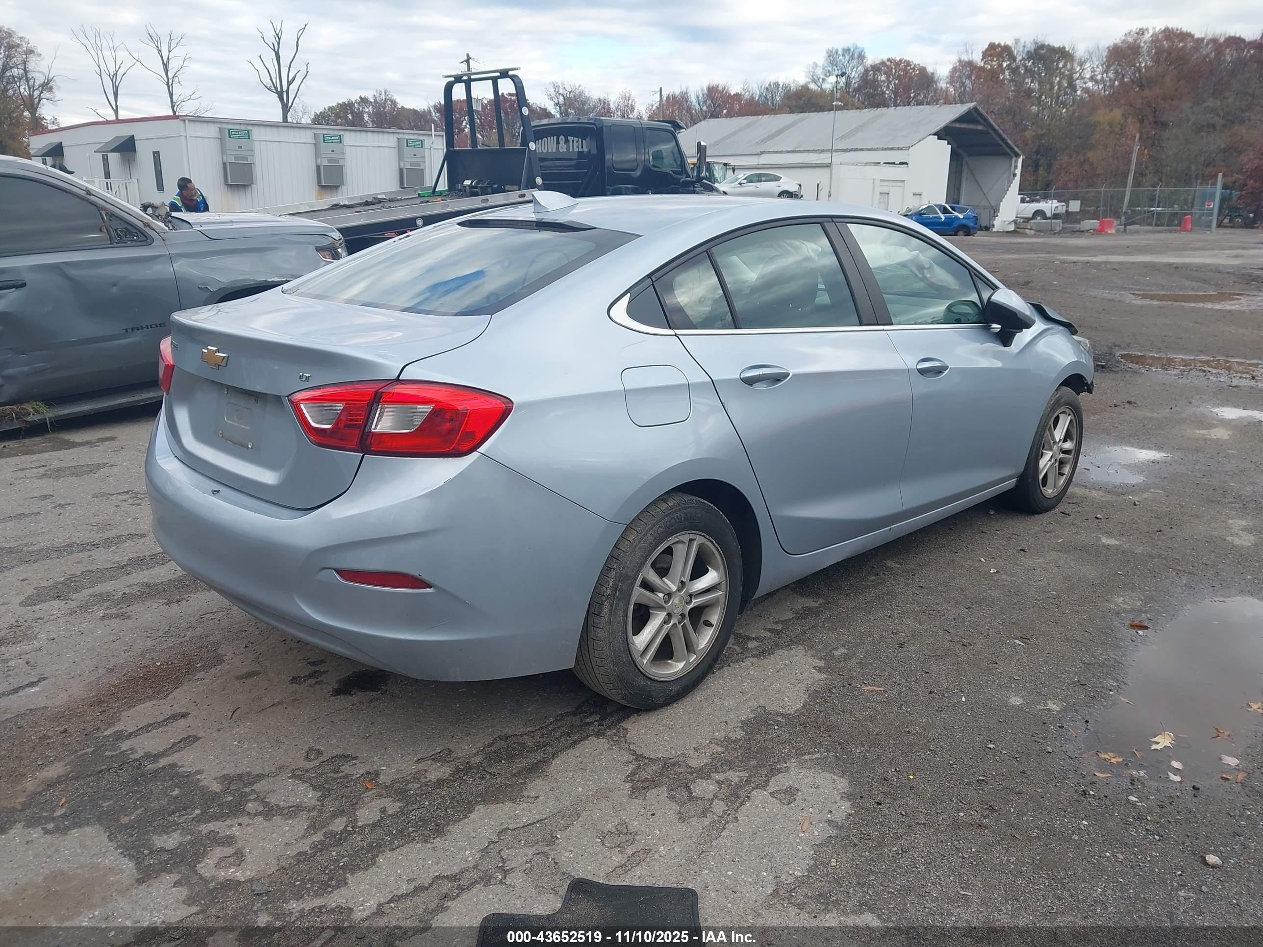 CHEVROLET CRUZE image 4
