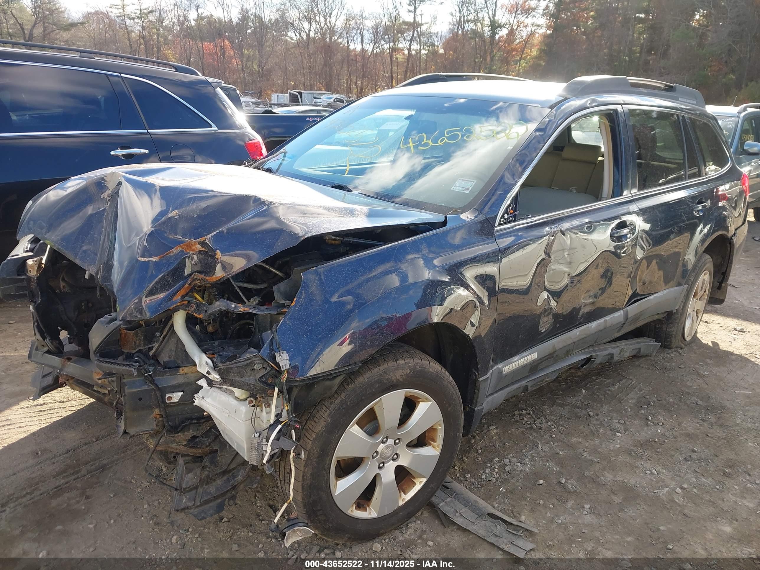 SUBARU OUTBACK image 2