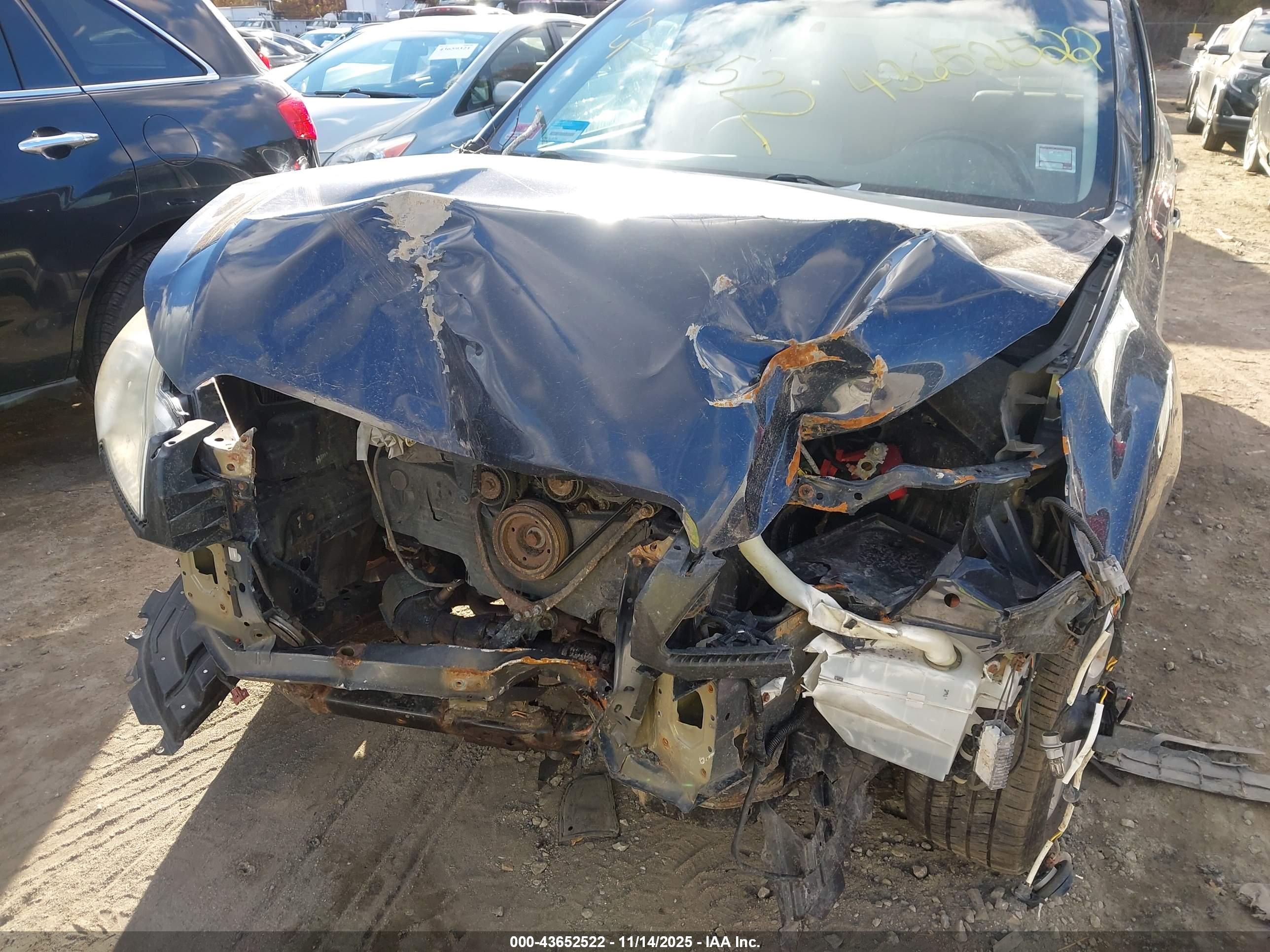 SUBARU OUTBACK image 6