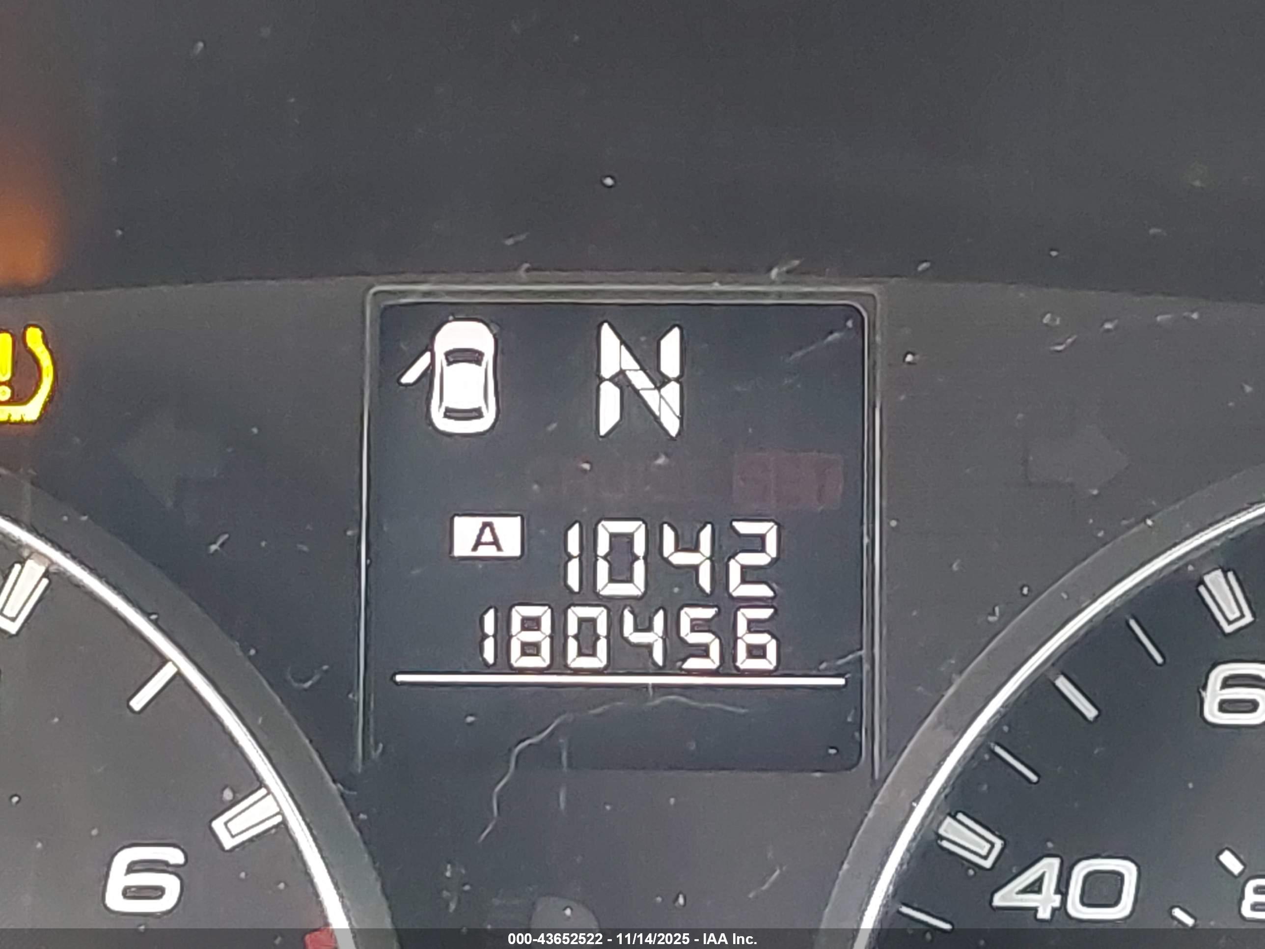 SUBARU OUTBACK image 7