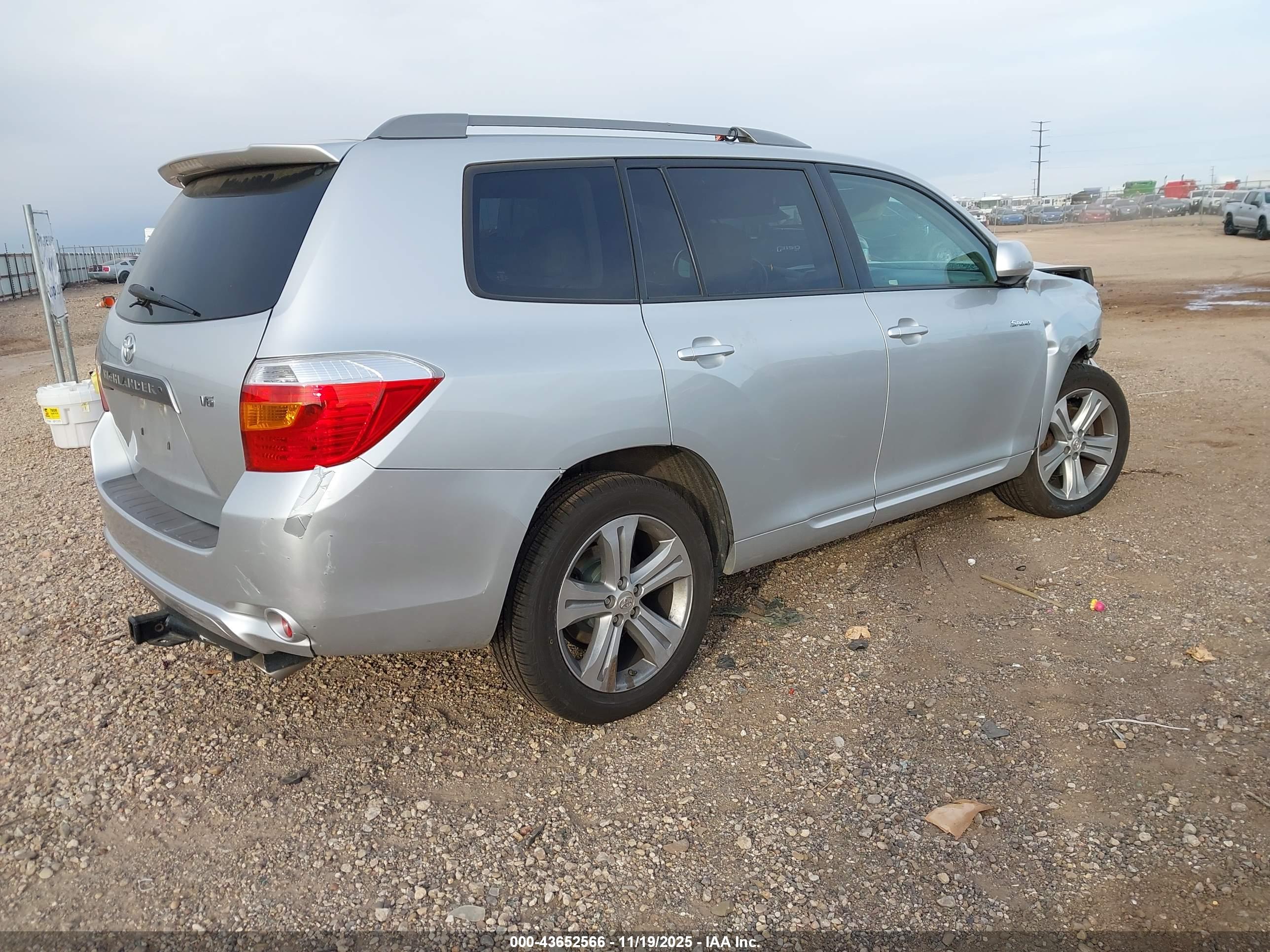 TOYOTA HIGHLANDER image 4
