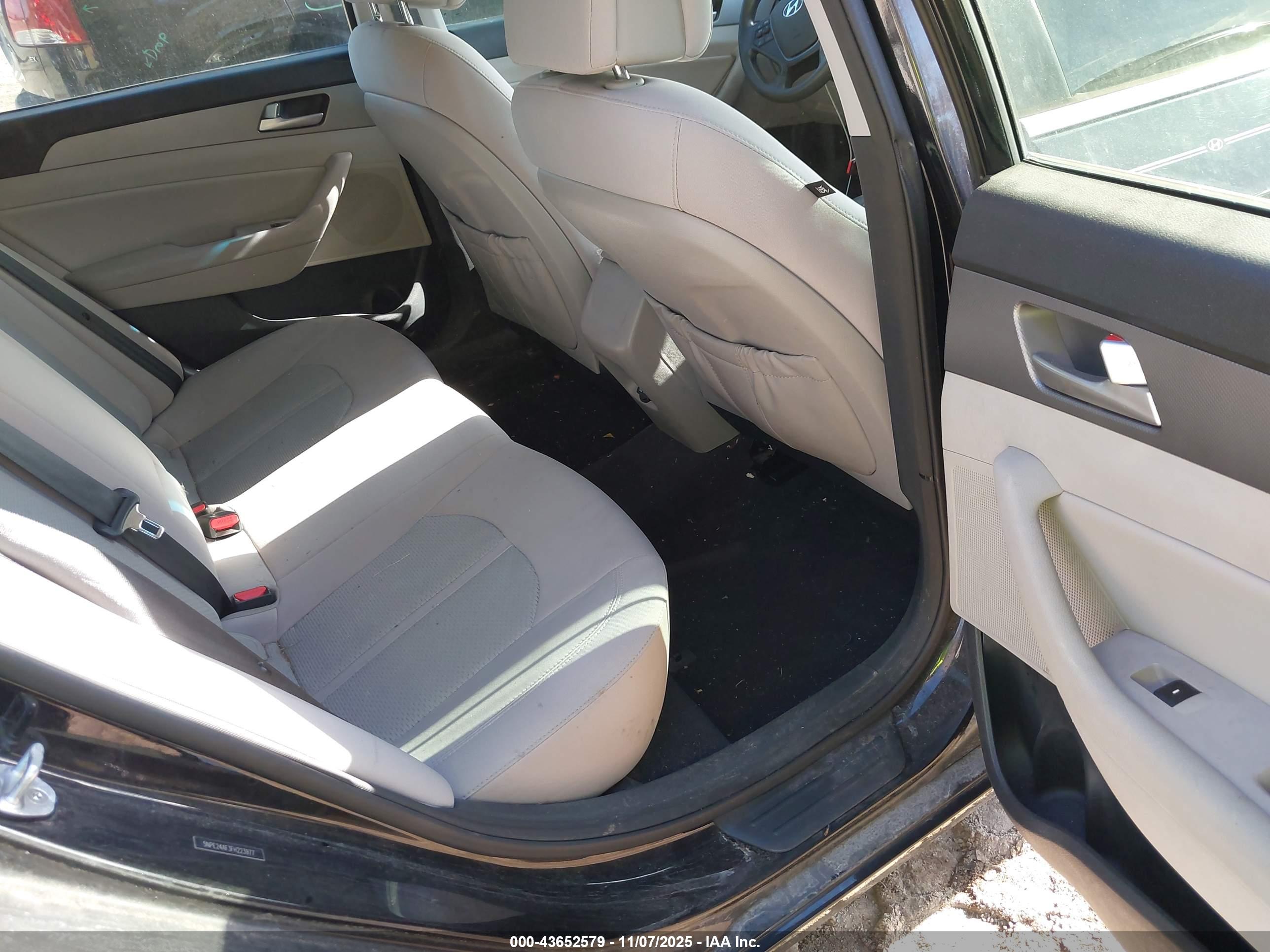 HYUNDAI SONATA image 8