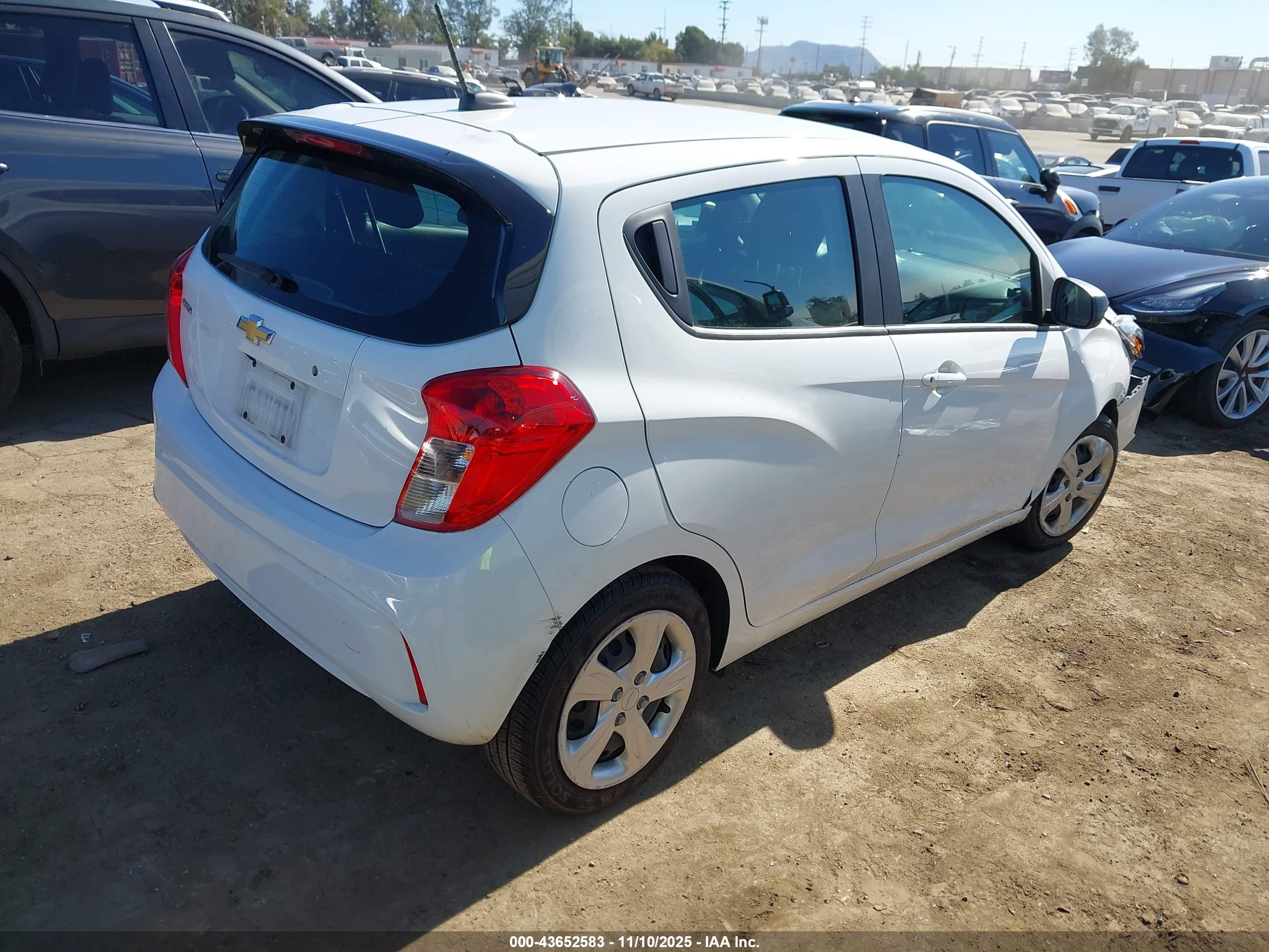 CHEVROLET SPARK image 4