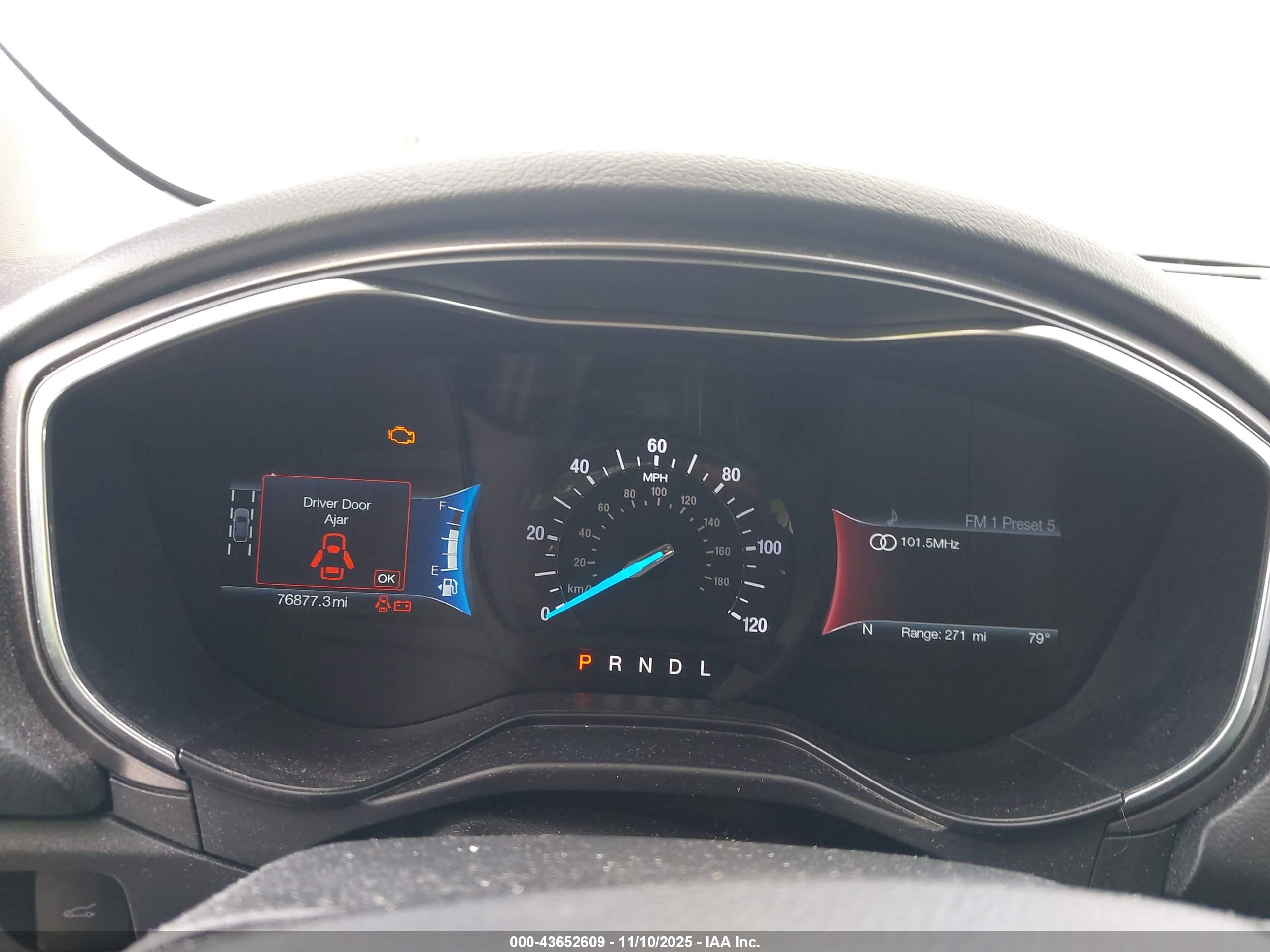 FORD FUSION image 7