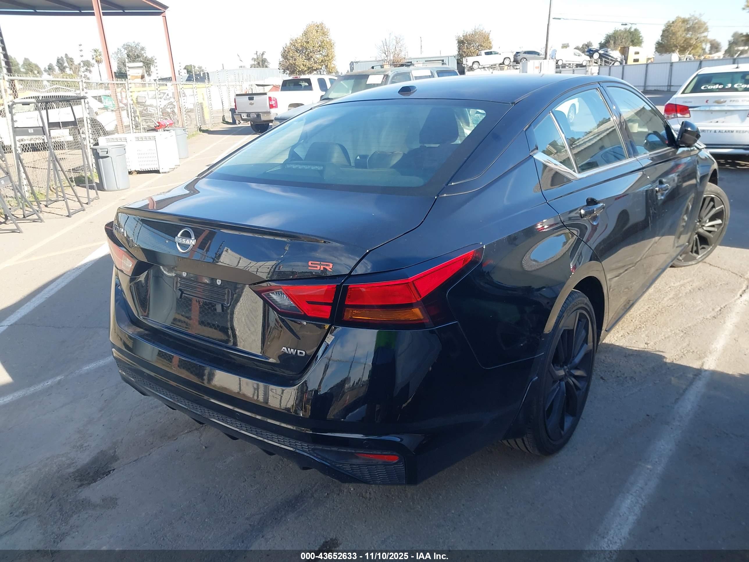 NISSAN ALTIMA image 4