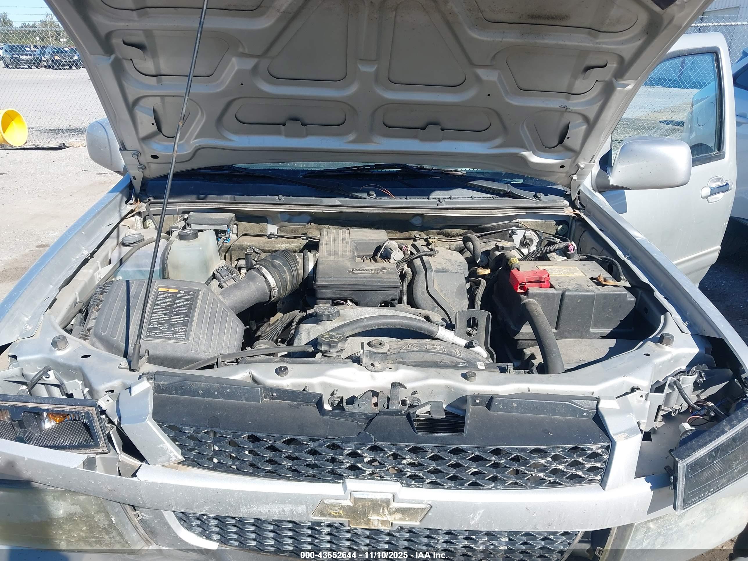 CHEVROLET COLORADO image 10