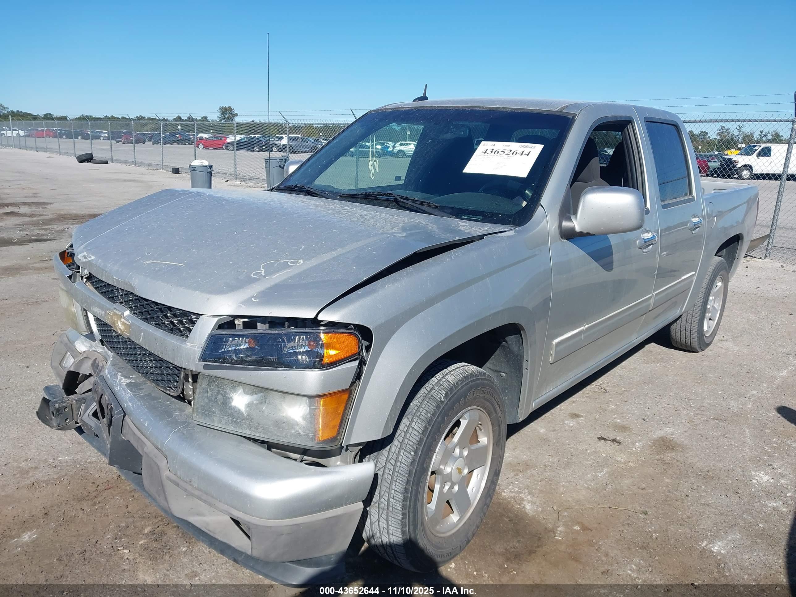 CHEVROLET COLORADO image 2