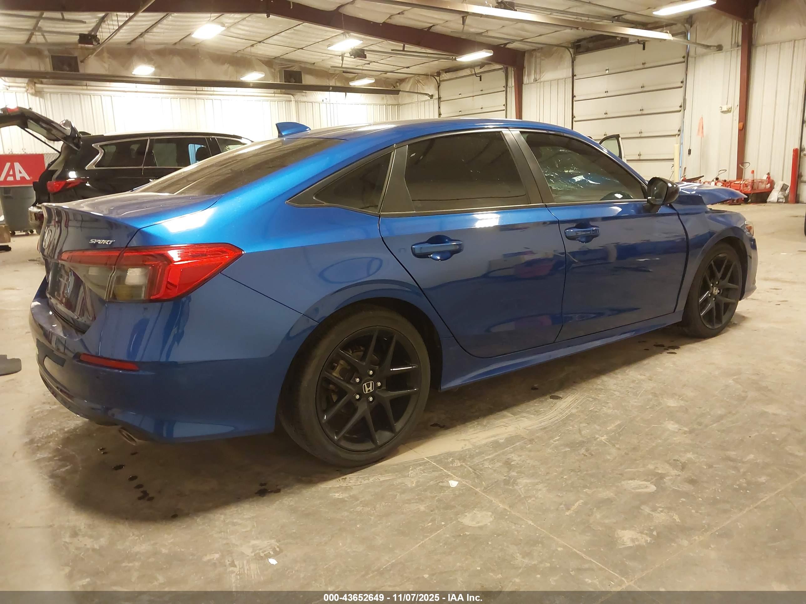HONDA CIVIC image 4