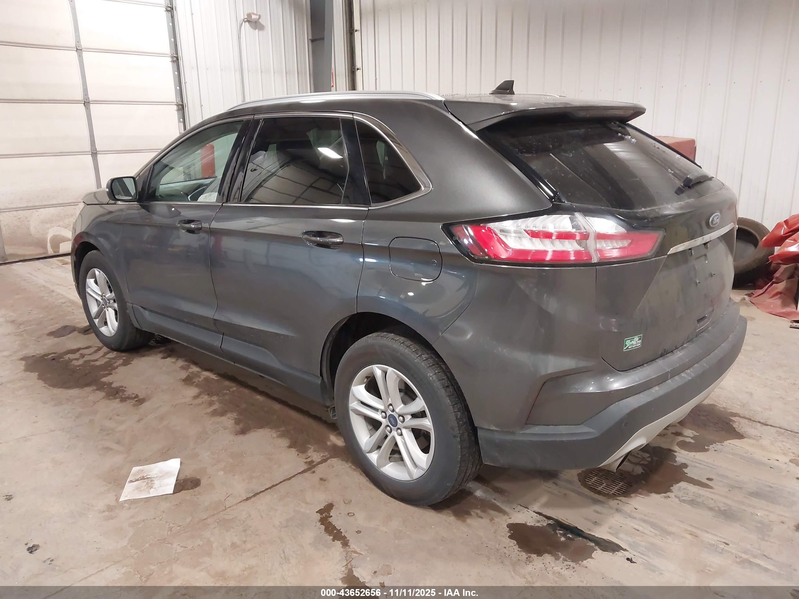 FORD EDGE image 3