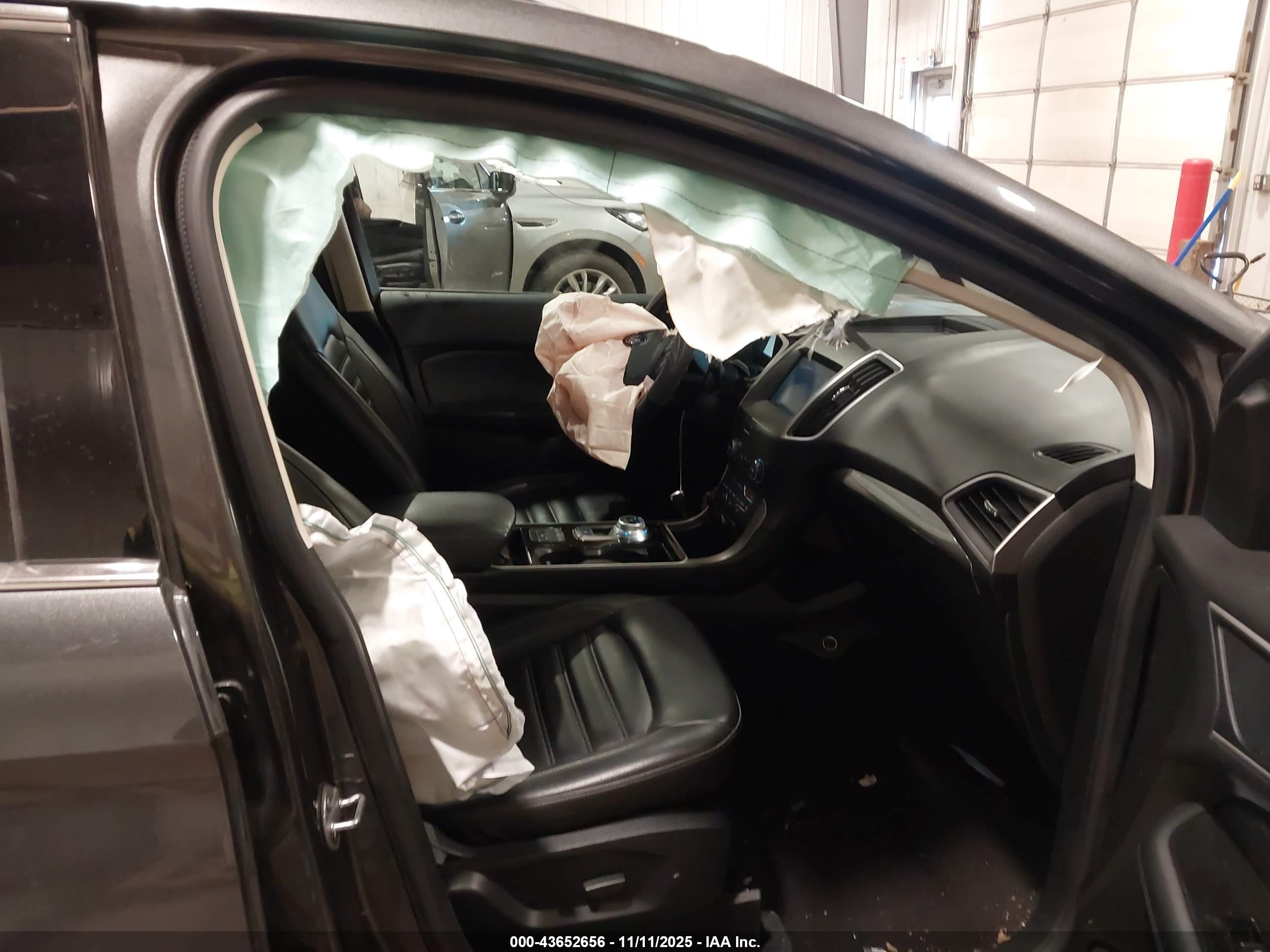 FORD EDGE image 5