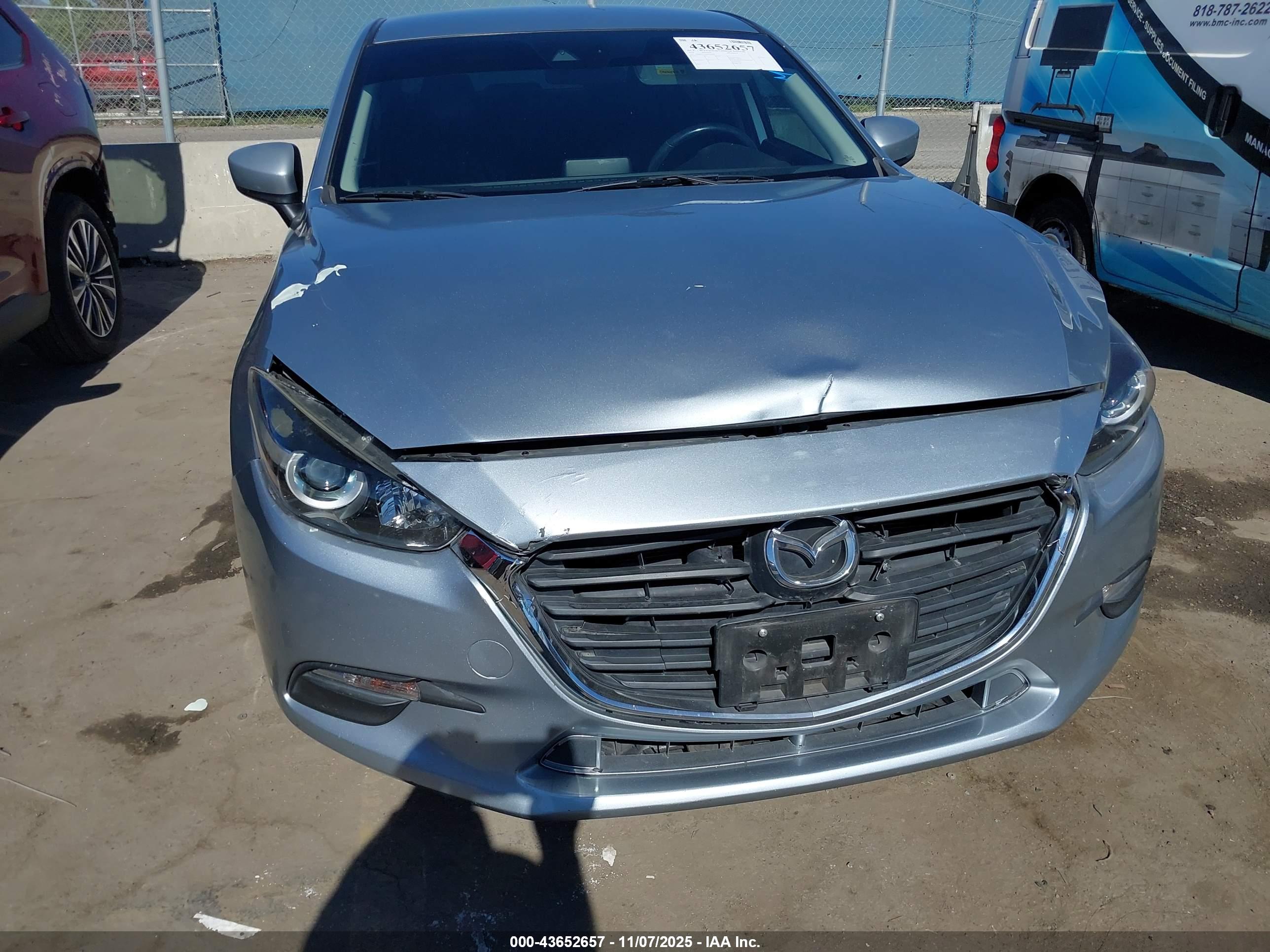 MAZDA MAZDA3 image 6