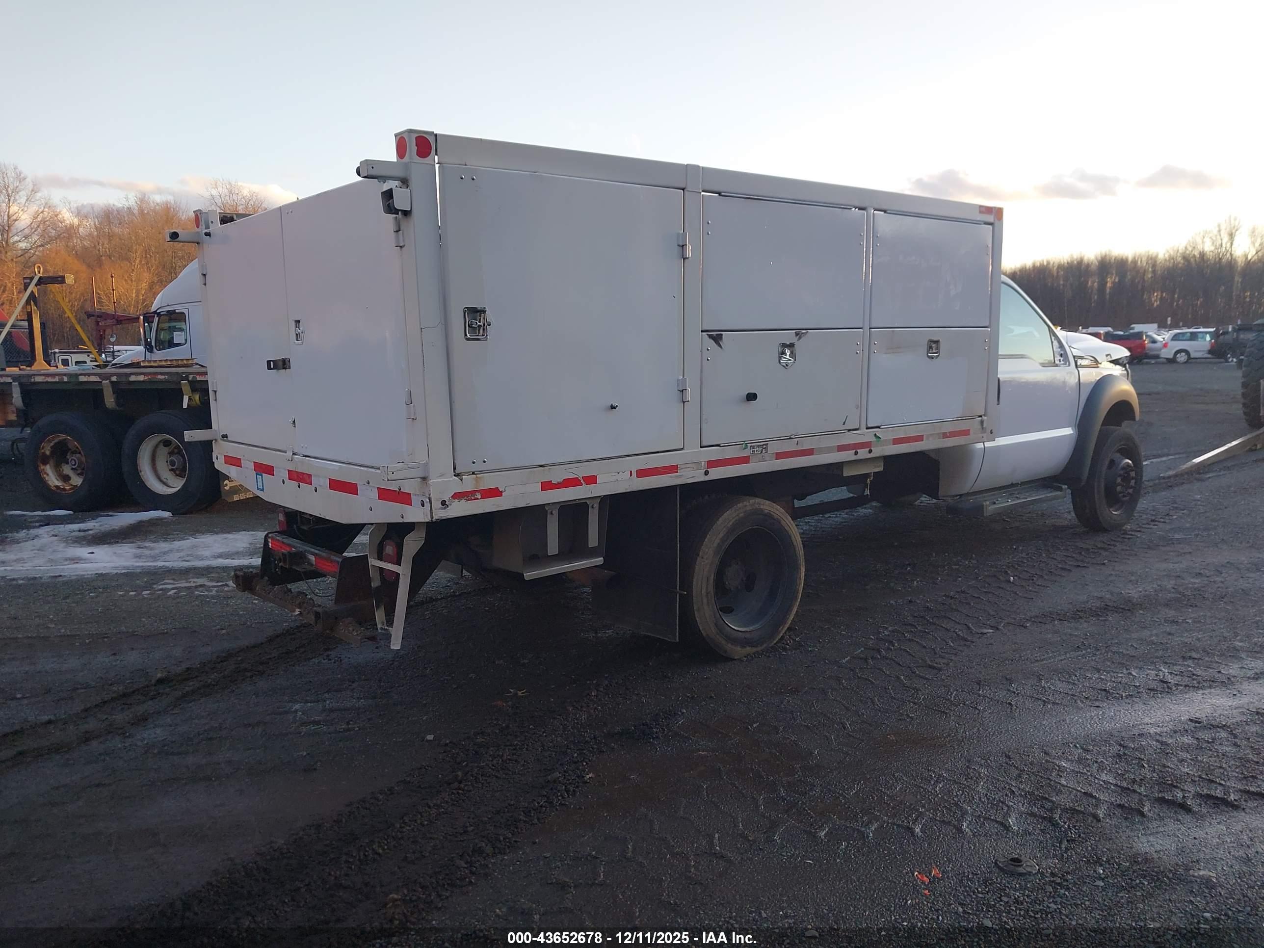 FORD F-450 image 4