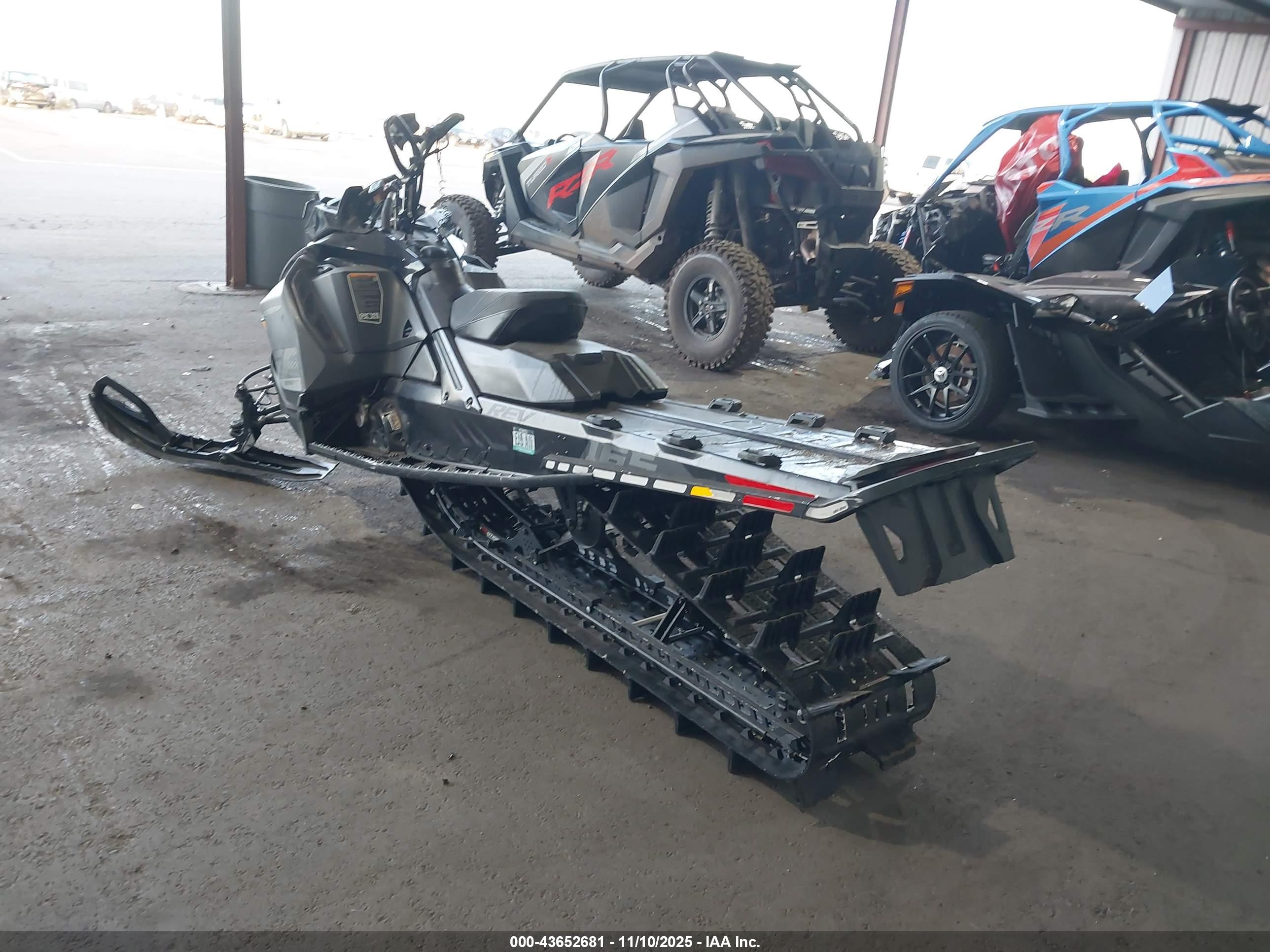 SKIDOO MXZ image 3