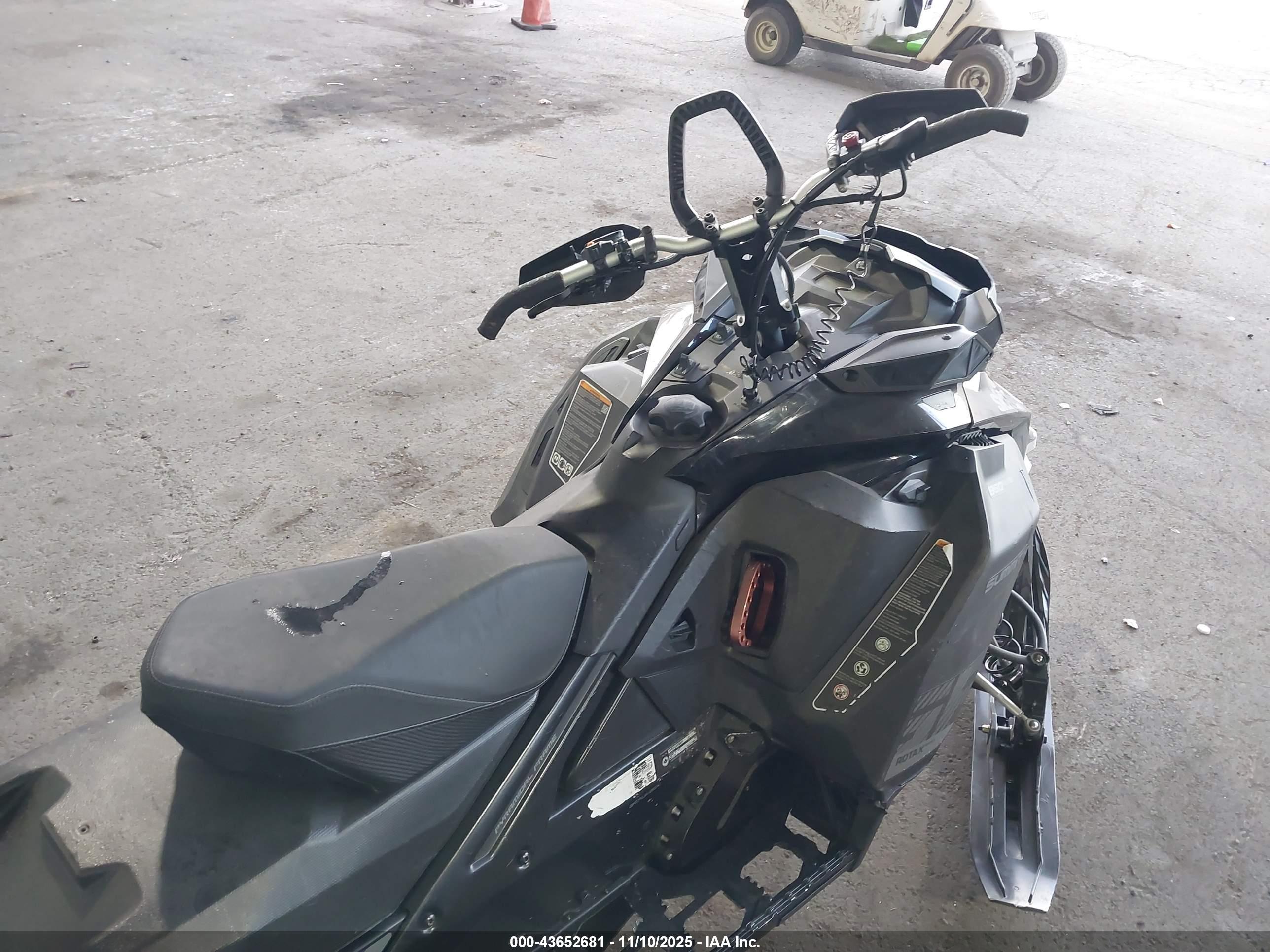 SKIDOO MXZ image 5