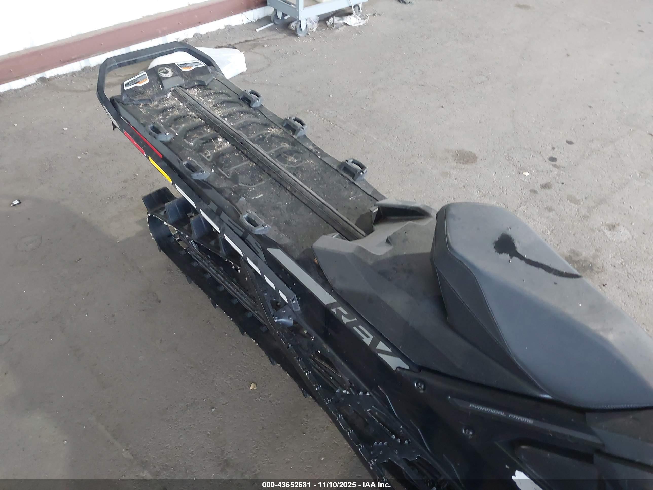 SKIDOO MXZ image 8