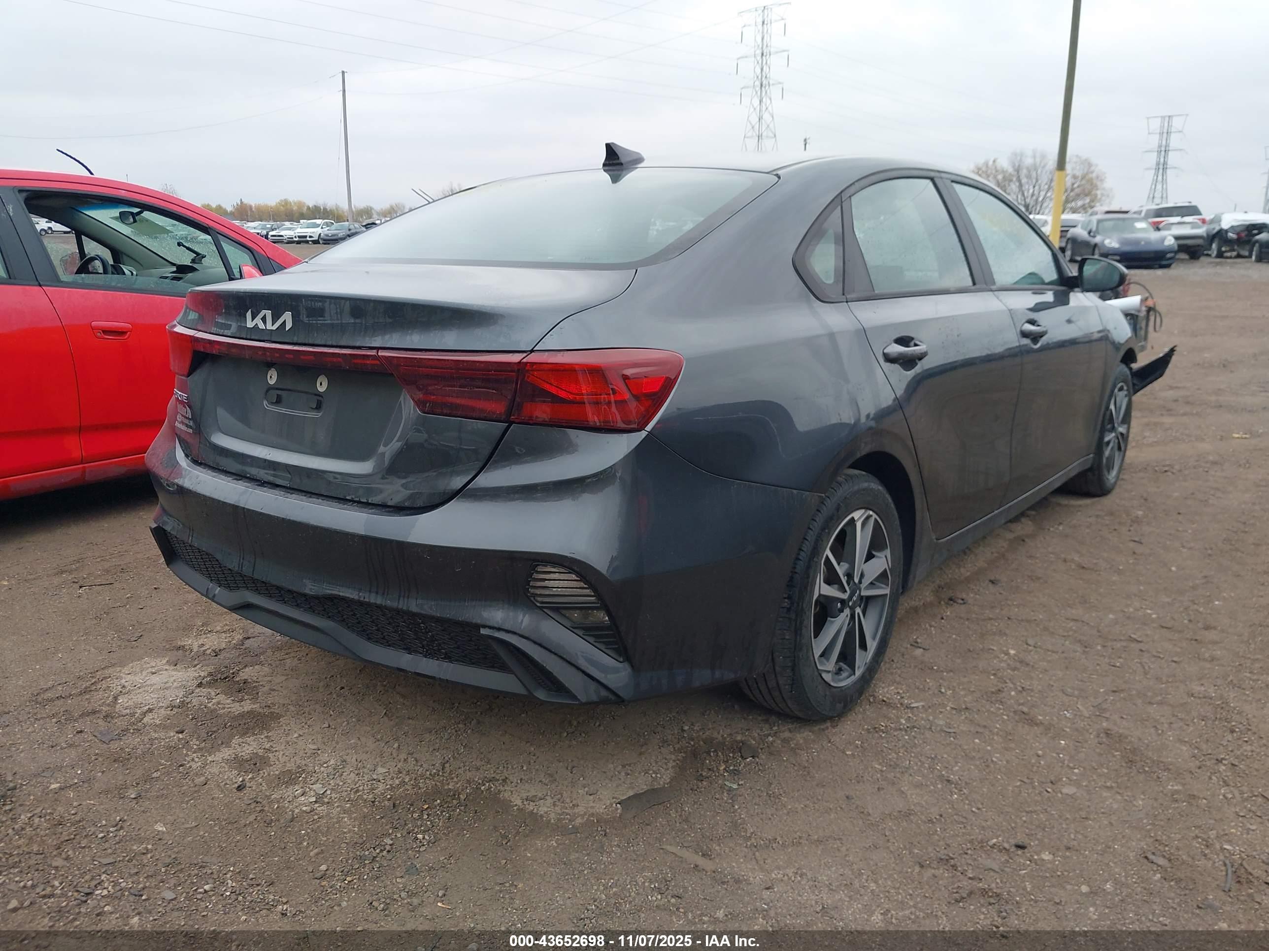 KIA FORTE image 4