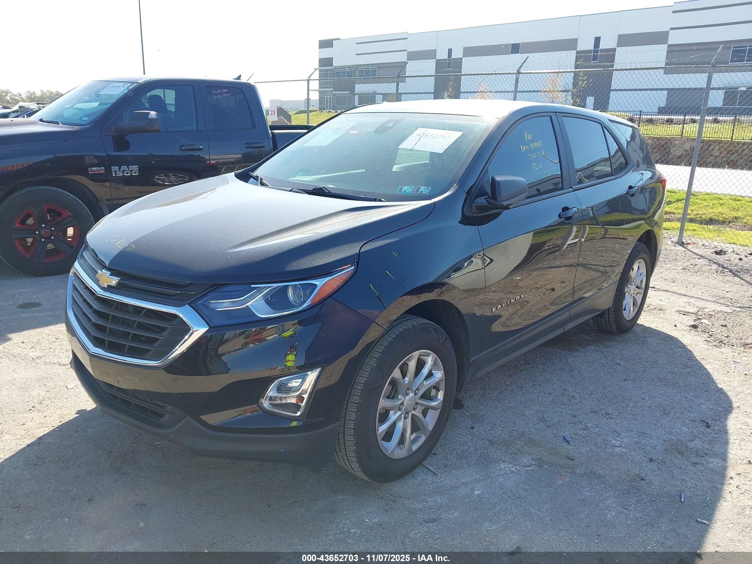 CHEVROLET EQUINOX image 2