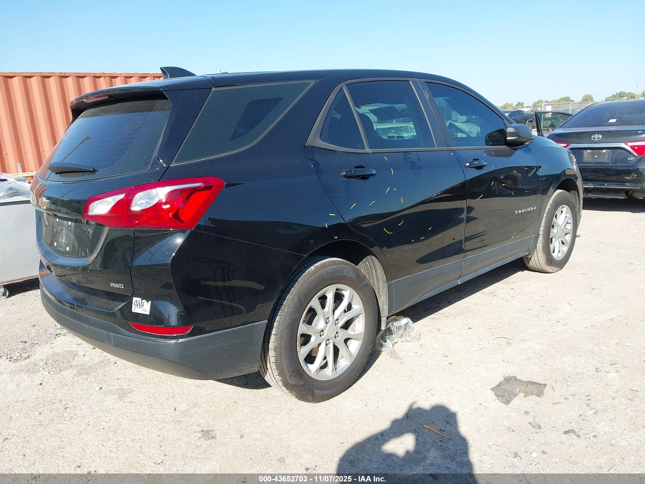 CHEVROLET EQUINOX image 4