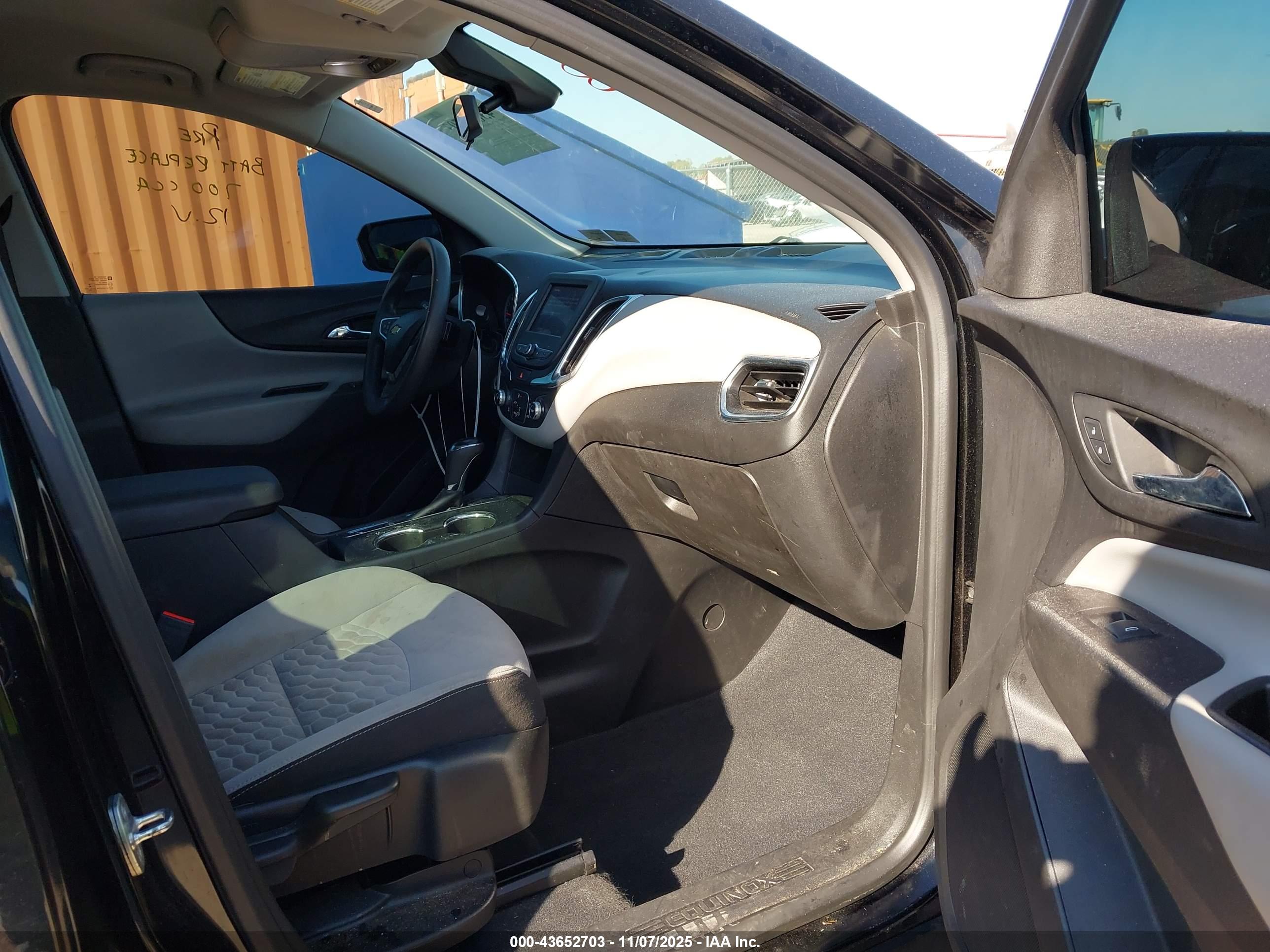 CHEVROLET EQUINOX image 5