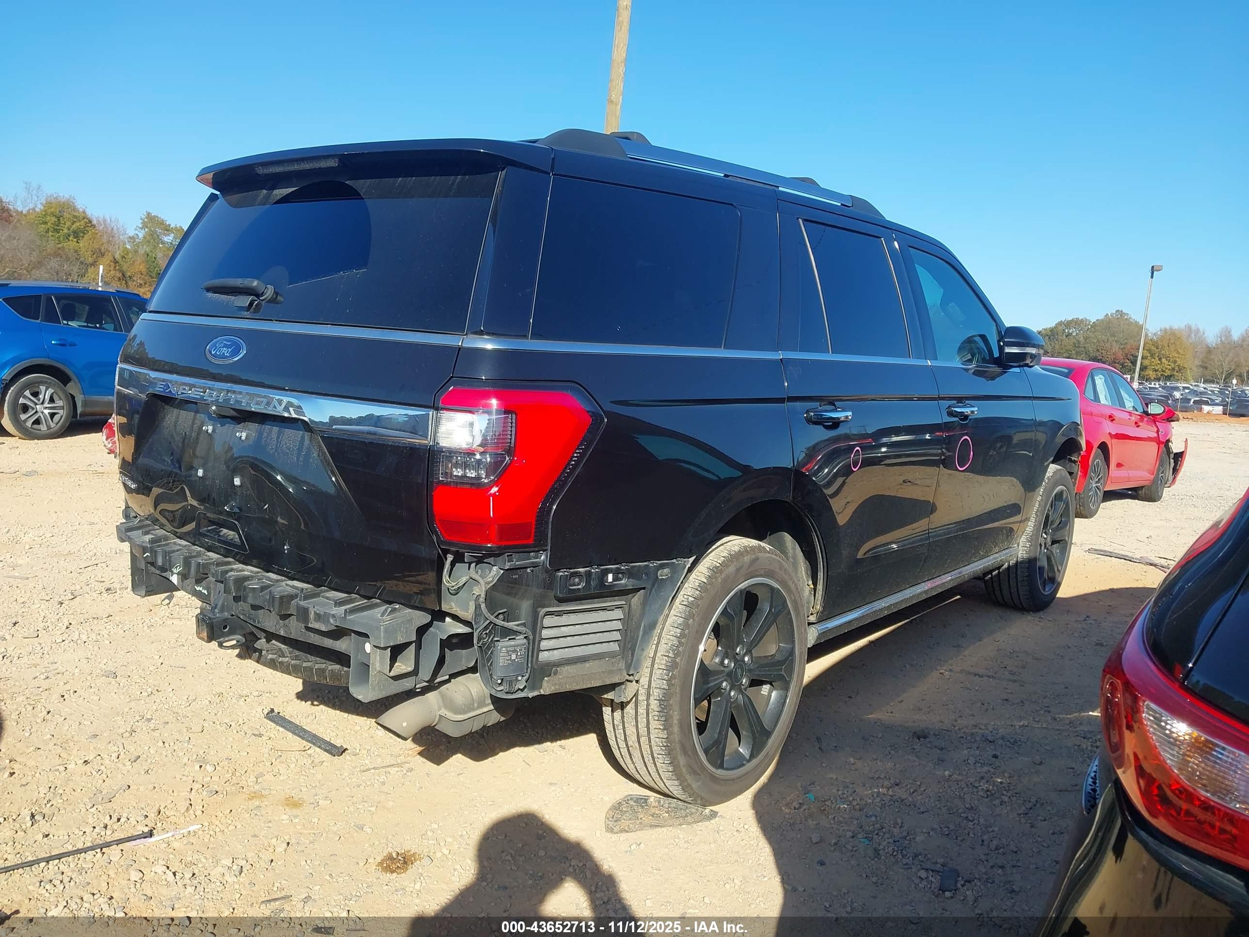 FORD EXPEDITION image 4