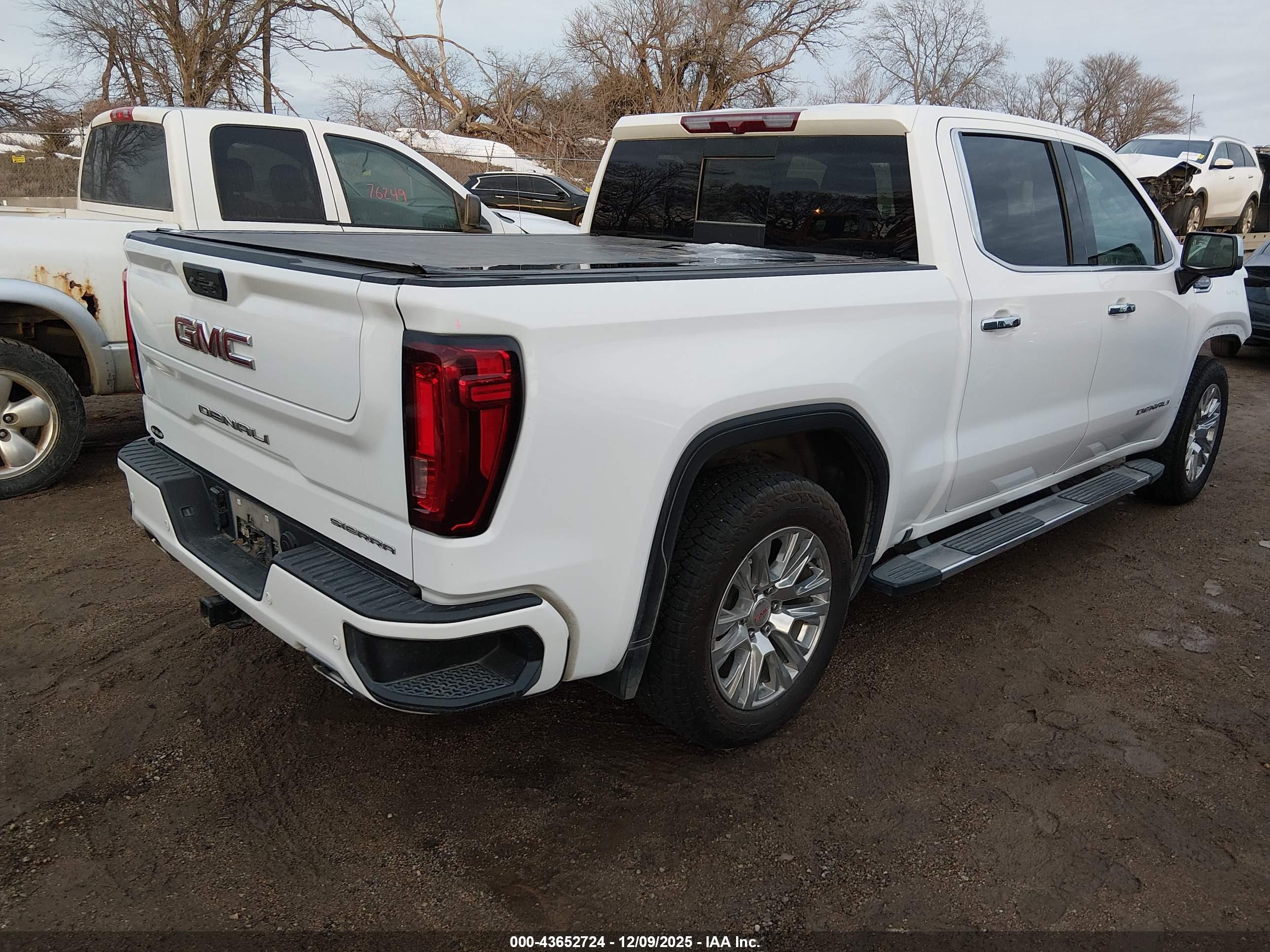 GMC SIERRA image 4