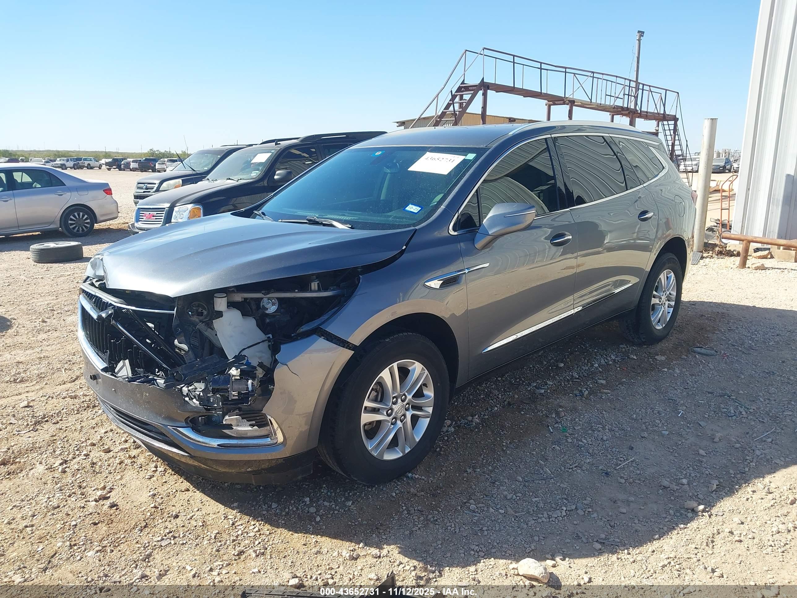 BUICK ENCLAVE image 2