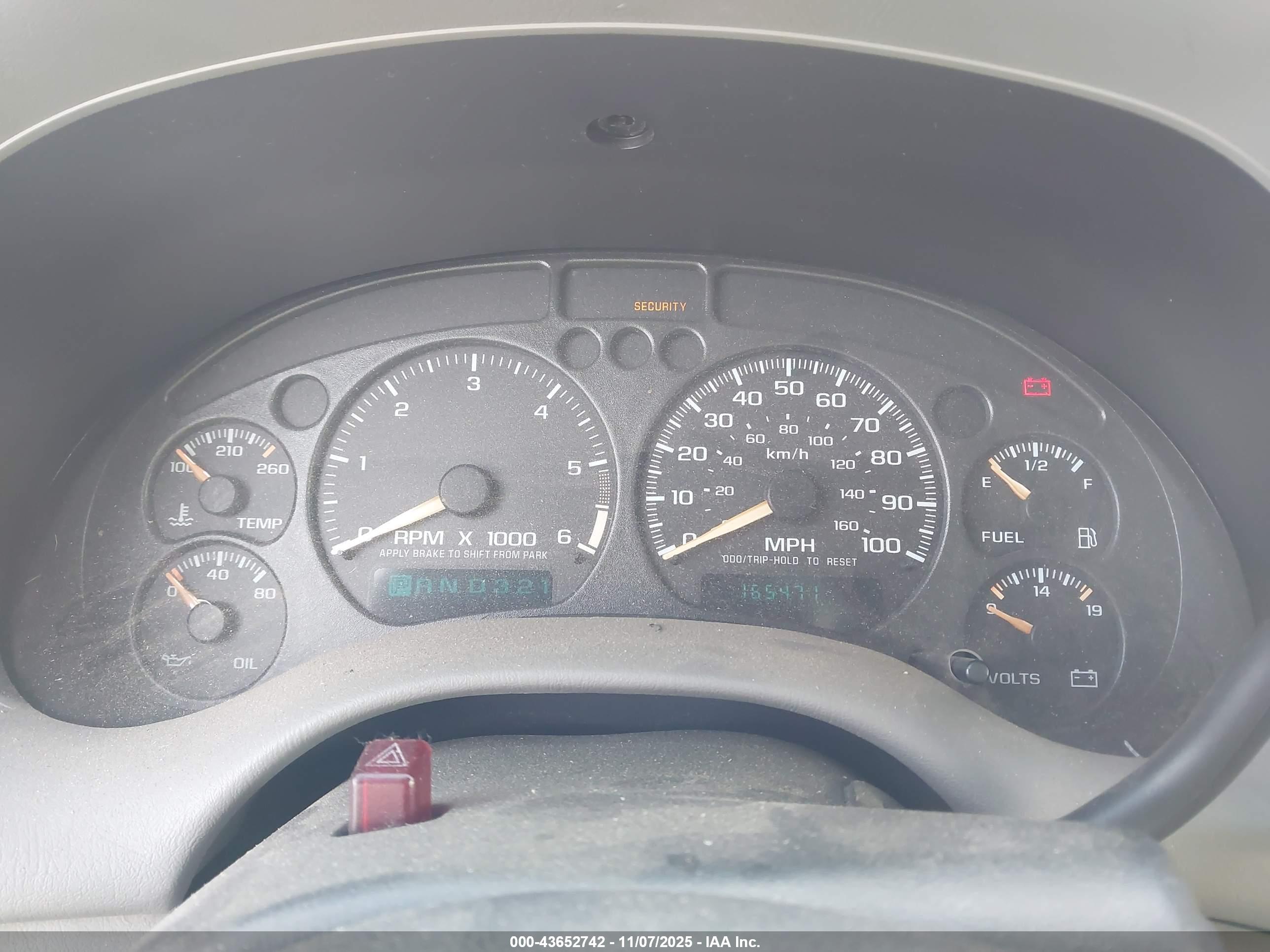 CHEVROLET BLAZER image 7