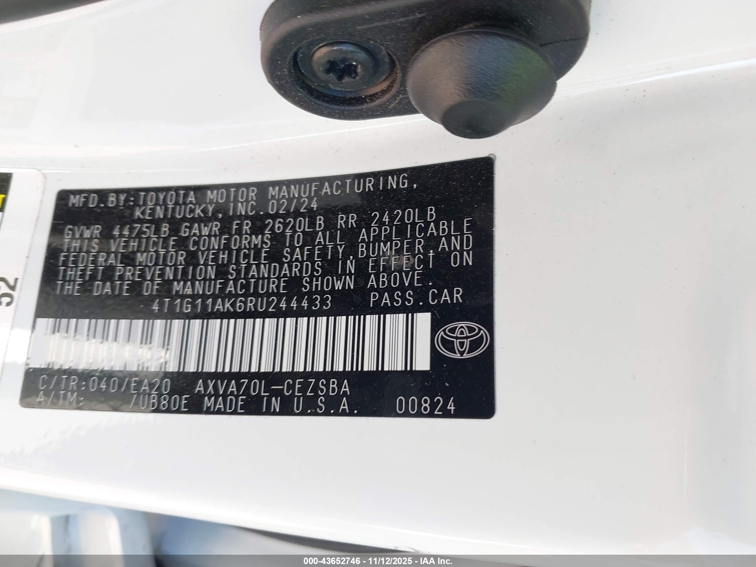 TOYOTA CAMRY image 9