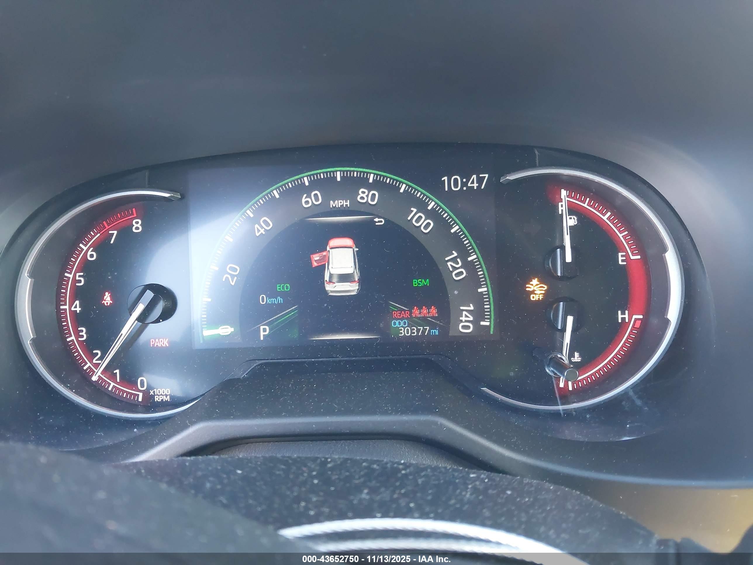 TOYOTA RAV4 image 7