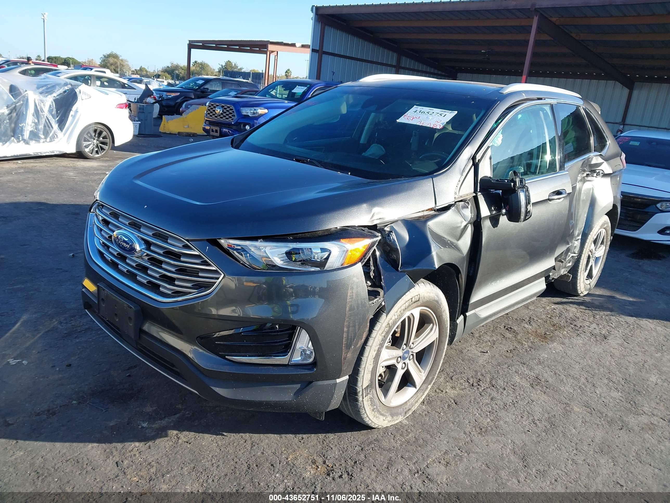 FORD EDGE image 2