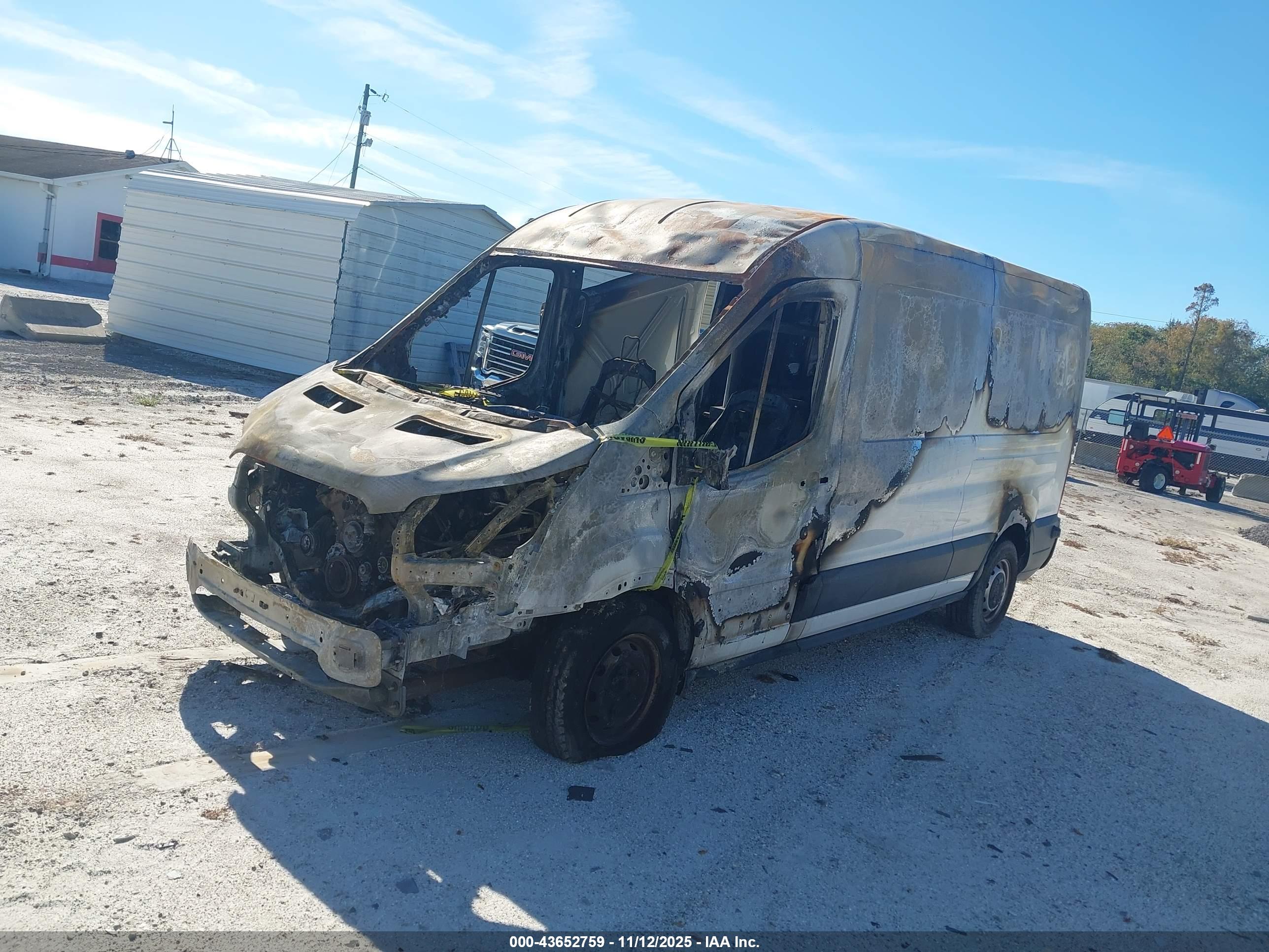 FORD TRANSIT-250 image 2