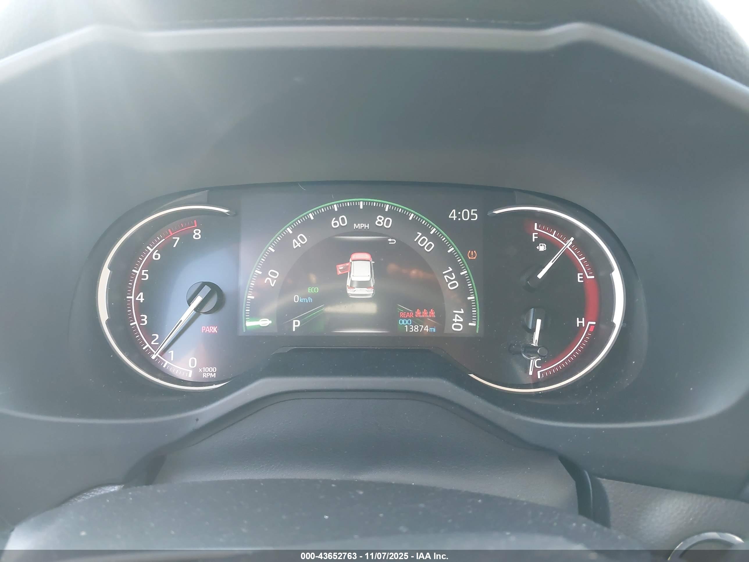 TOYOTA RAV4 image 7