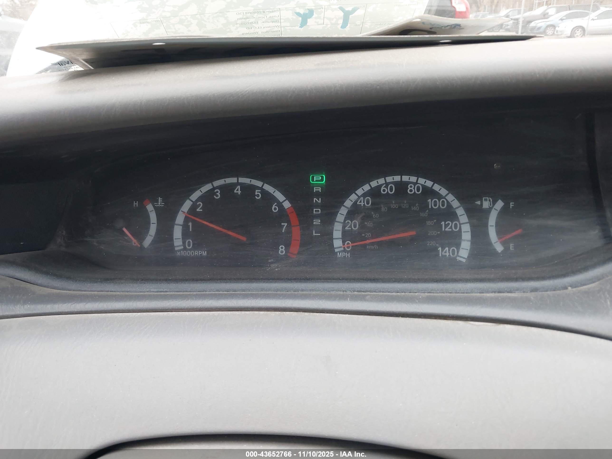 TOYOTA AVALON image 7