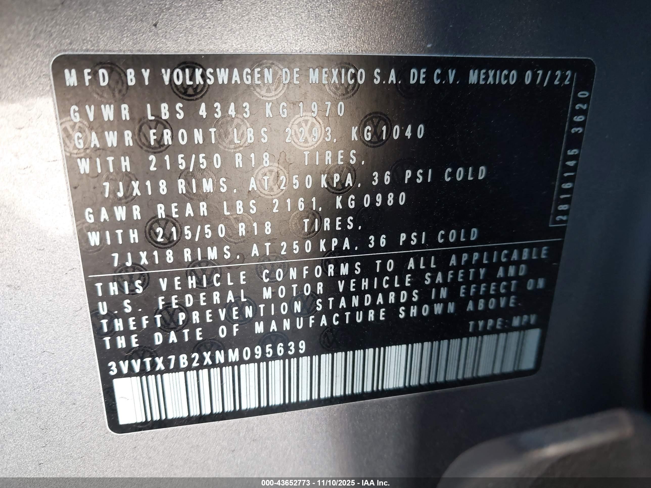 VOLKSWAGEN TAOS image 9