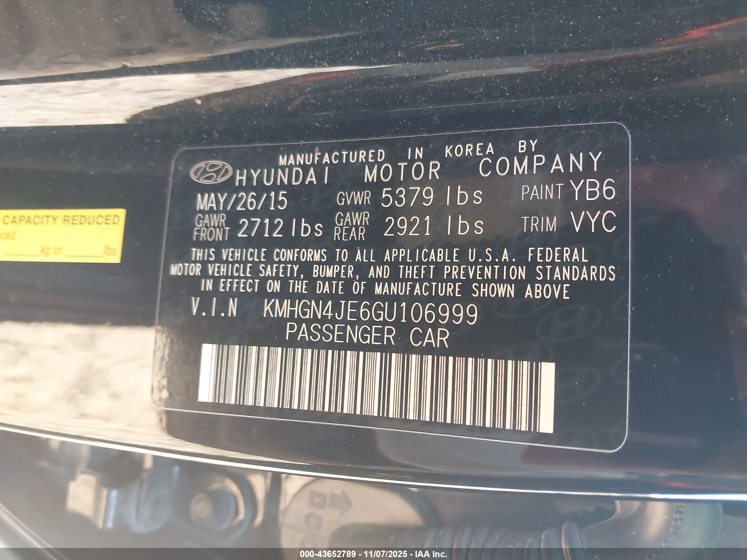 HYUNDAI GENESIS image 9