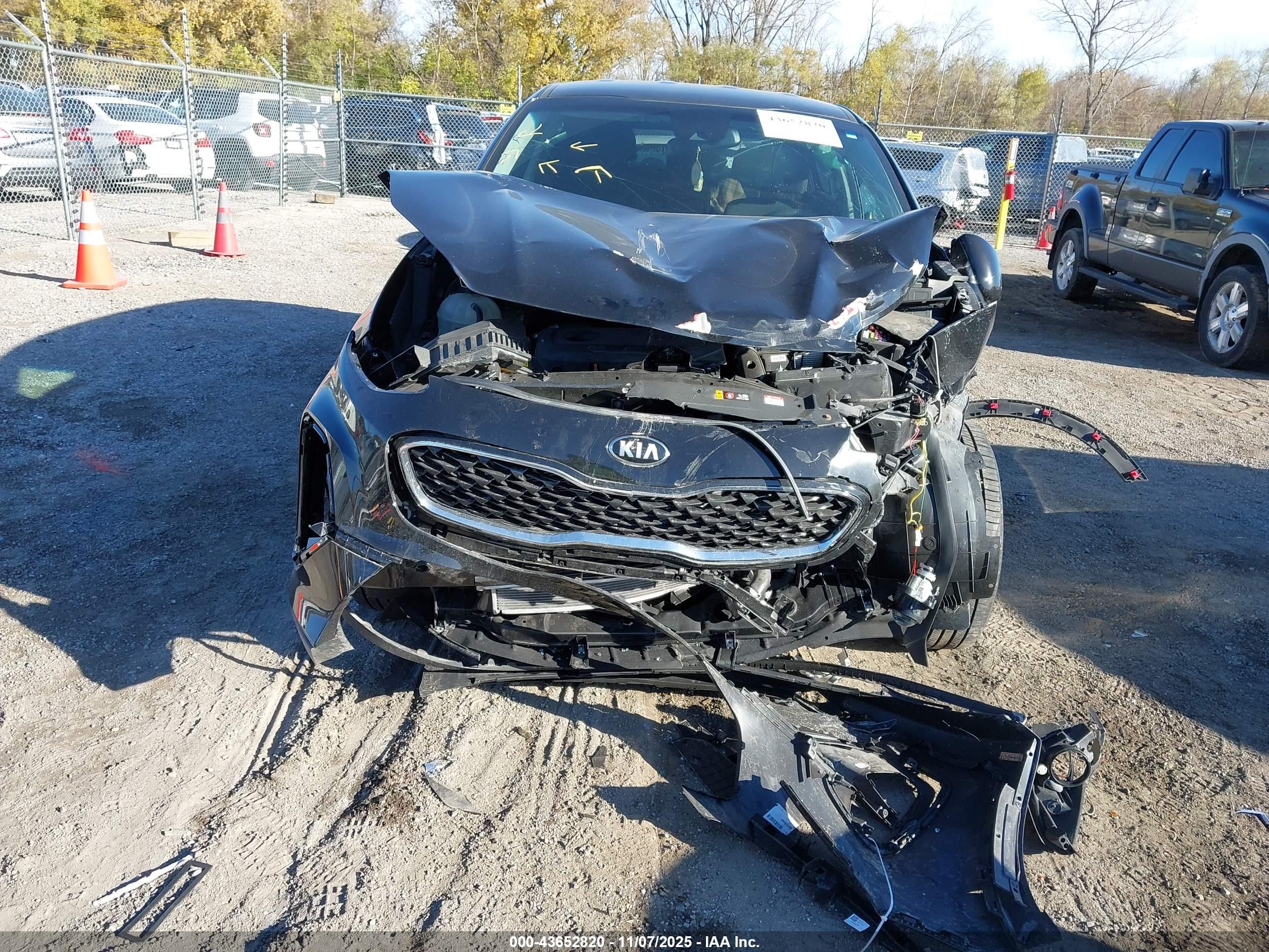 KIA SPORTAGE image 6