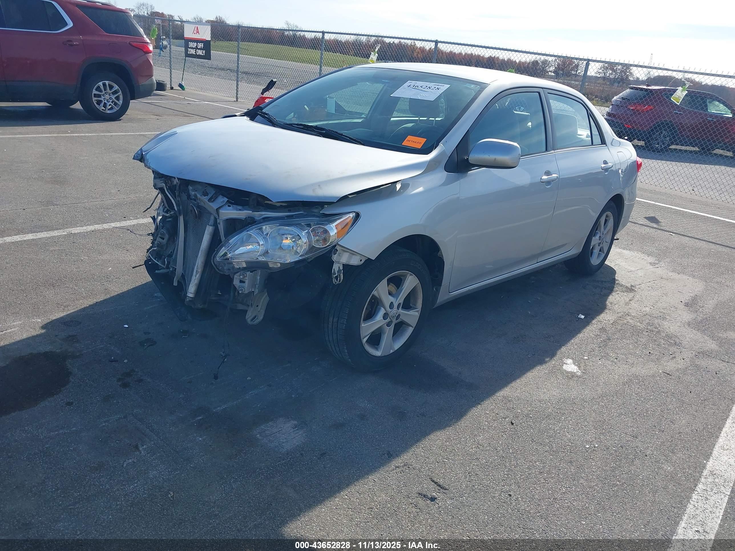 TOYOTA COROLLA image 2