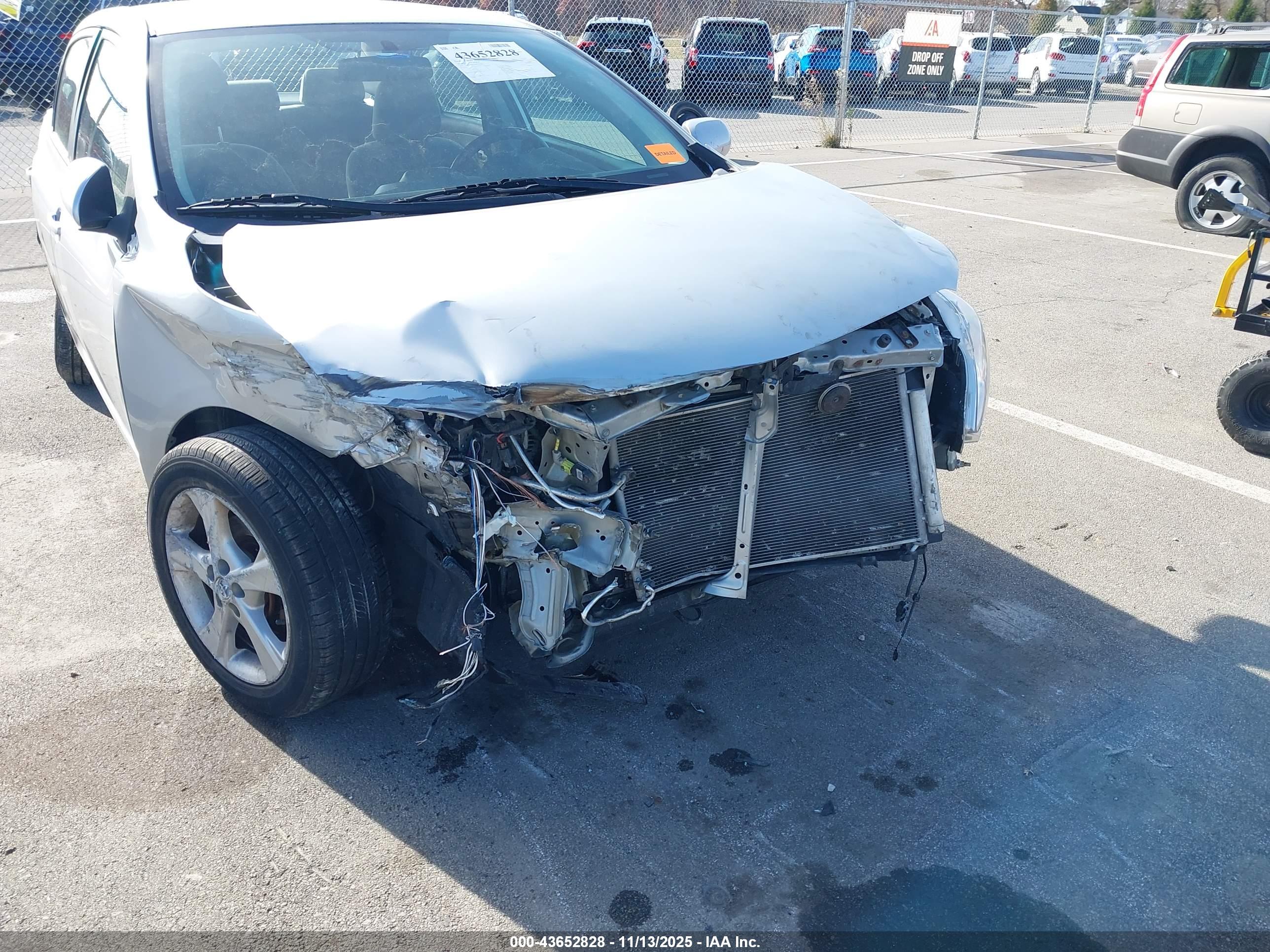 TOYOTA COROLLA image 6