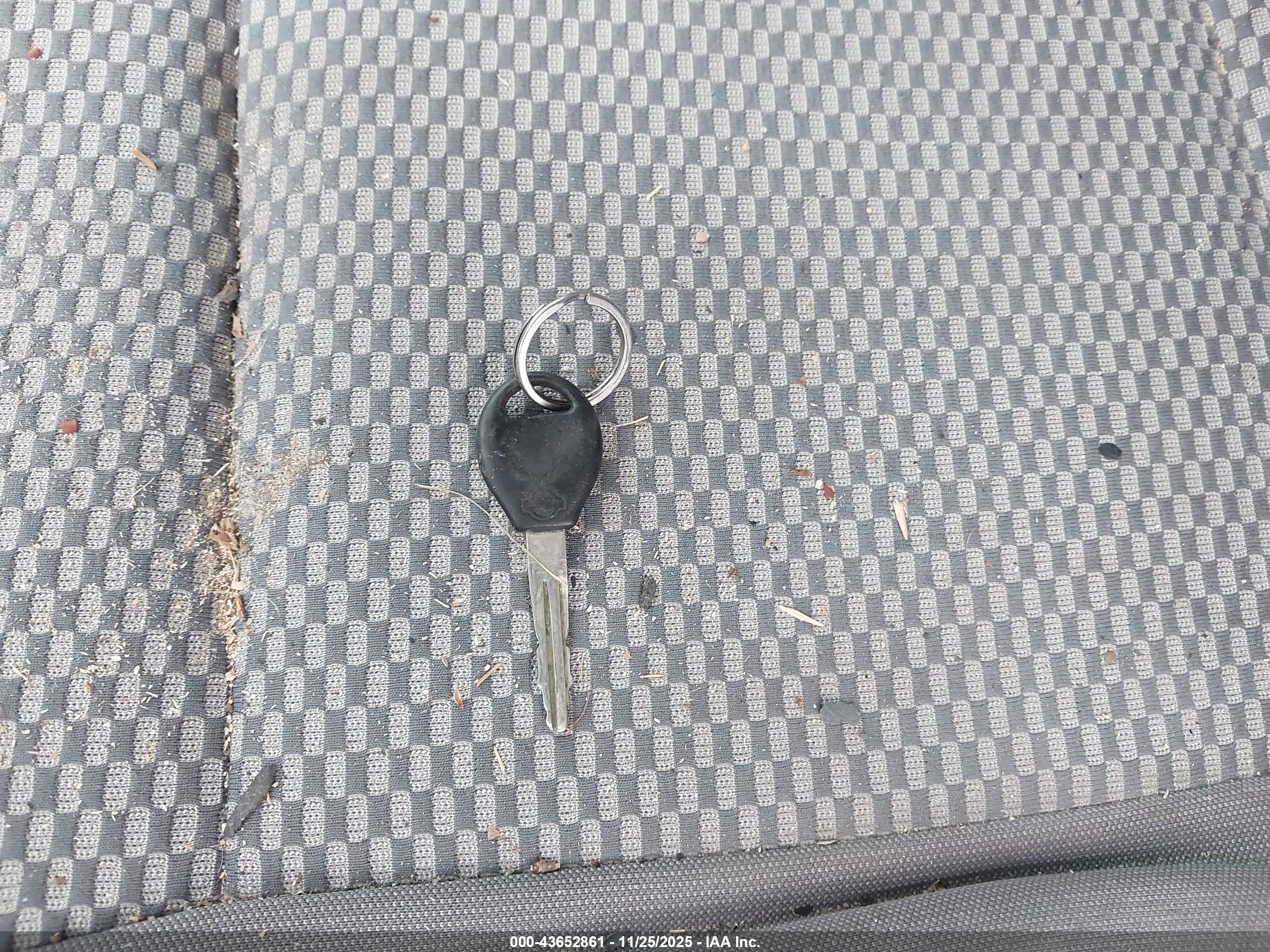 NISSAN FRONTIER image 11