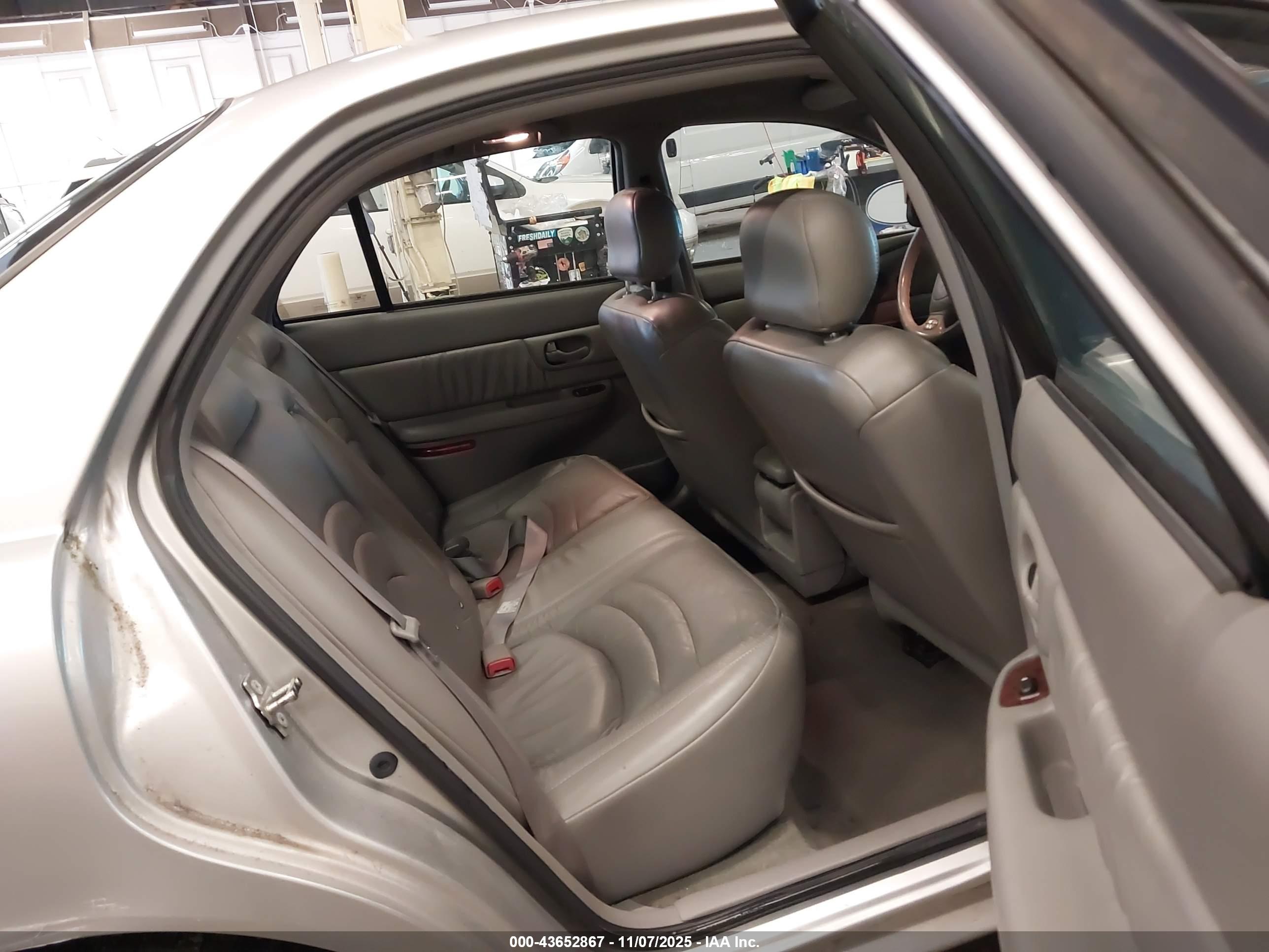 BUICK CENTURY image 8