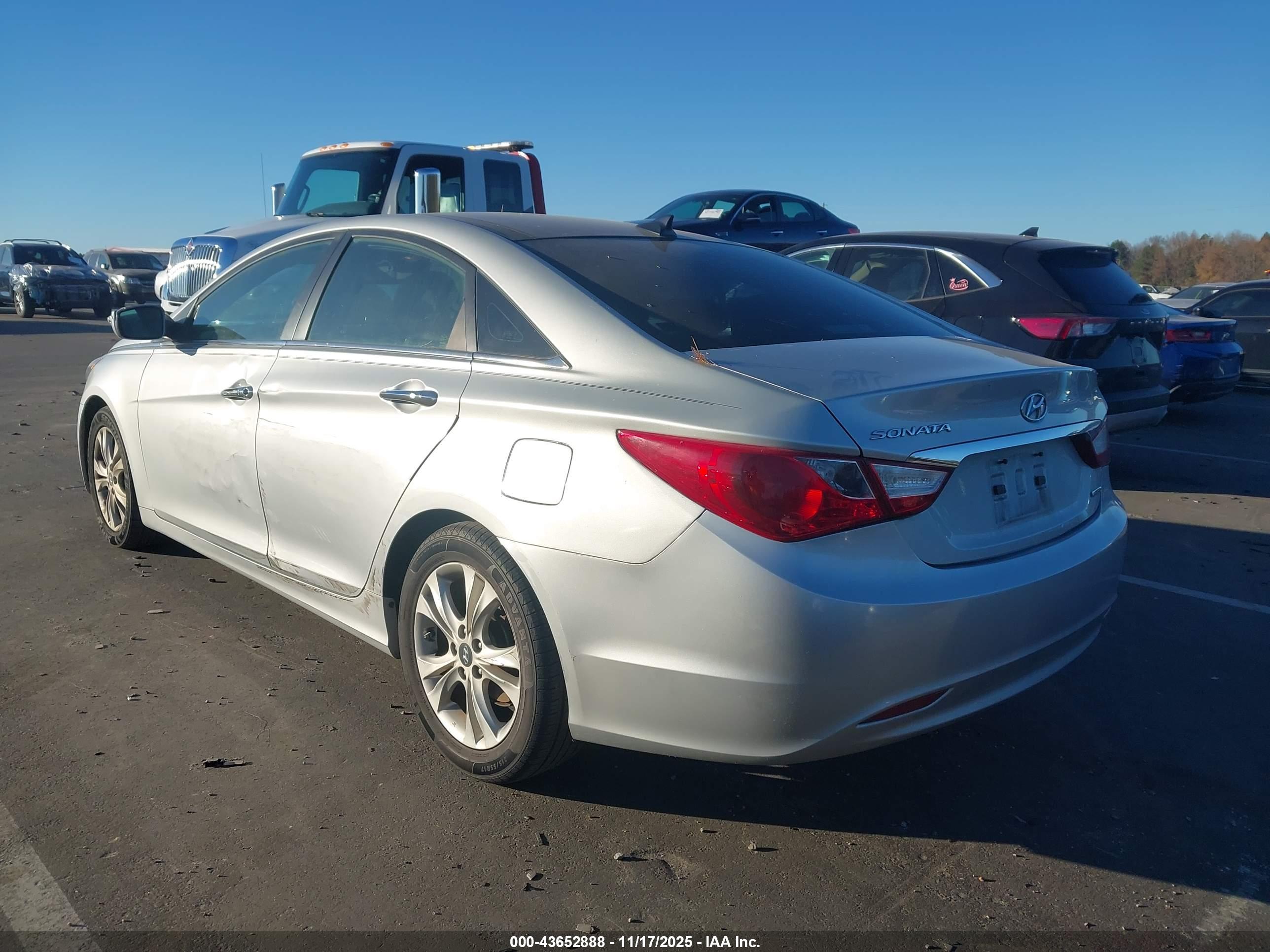HYUNDAI SONATA image 3