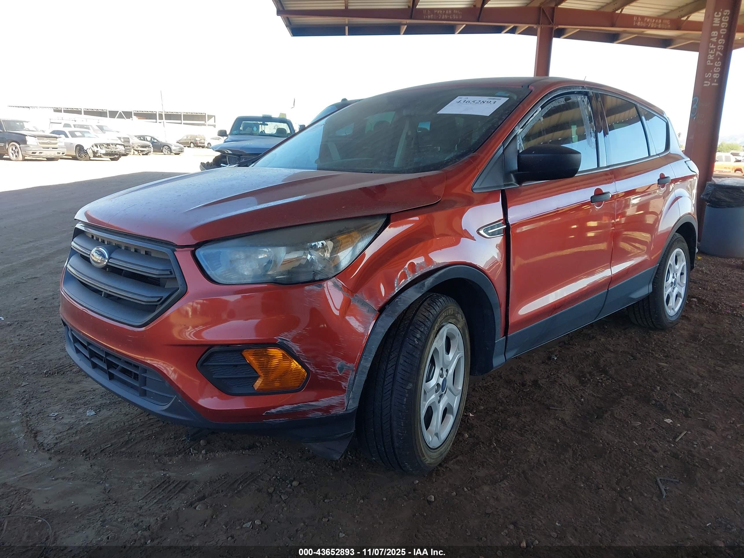 FORD ESCAPE image 2