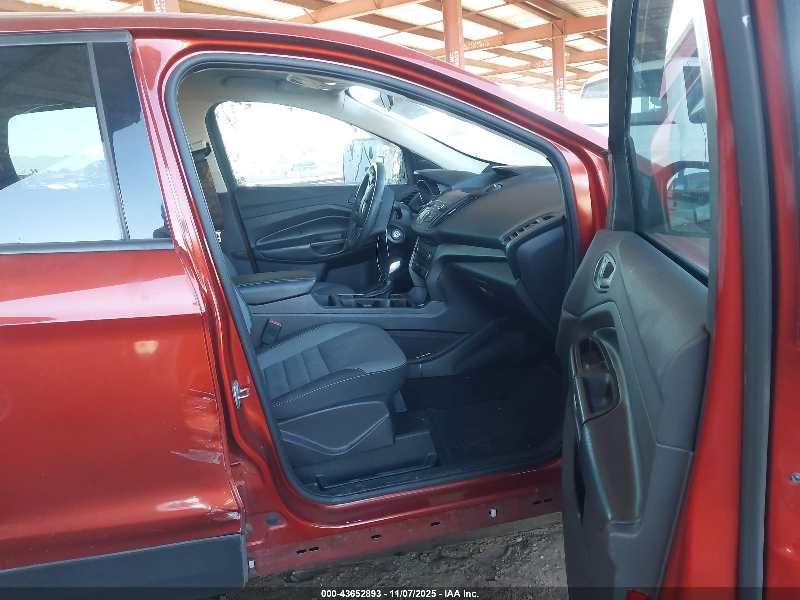 FORD ESCAPE image 5